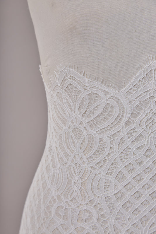 S0667 - Lace