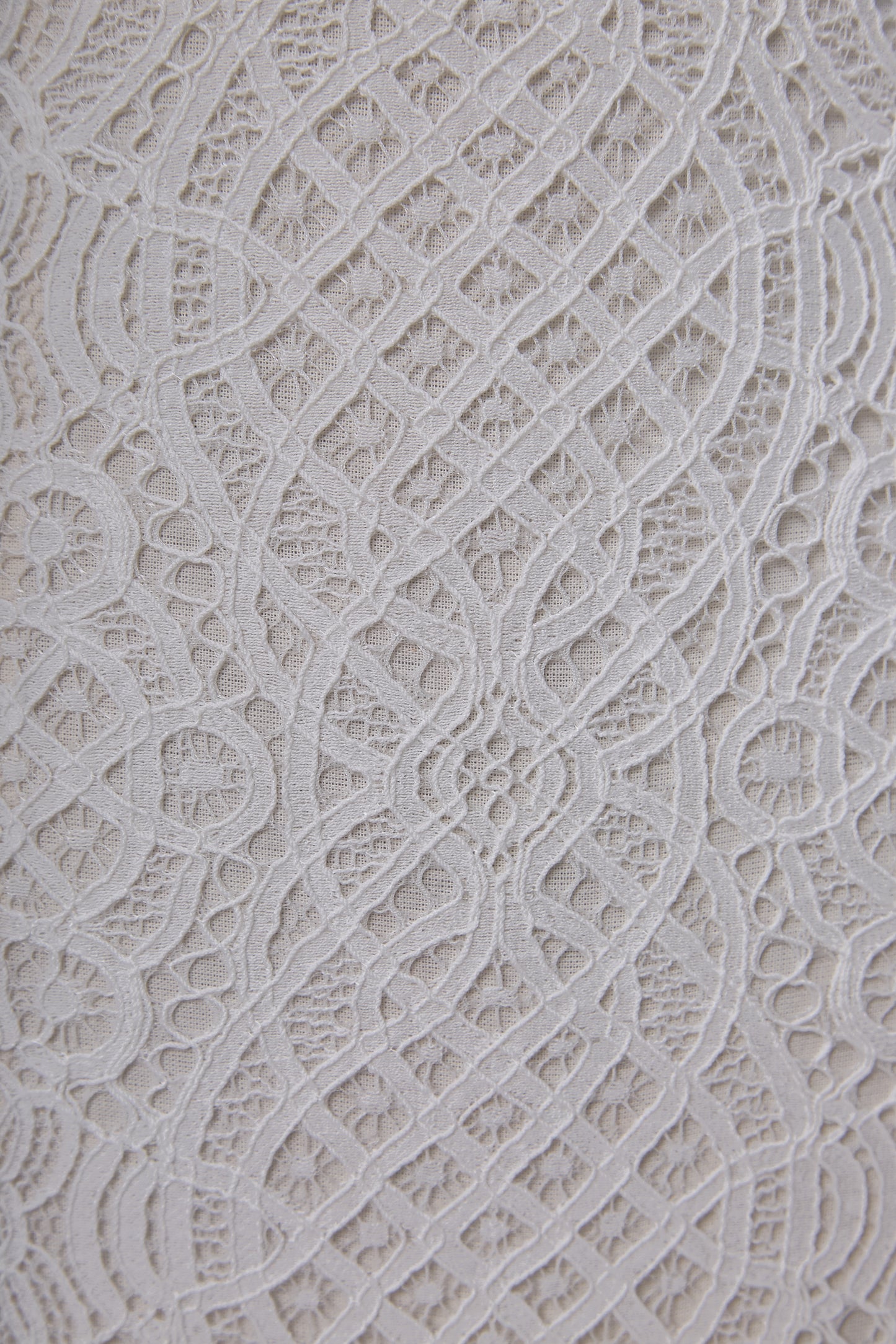 S0667 - Lace