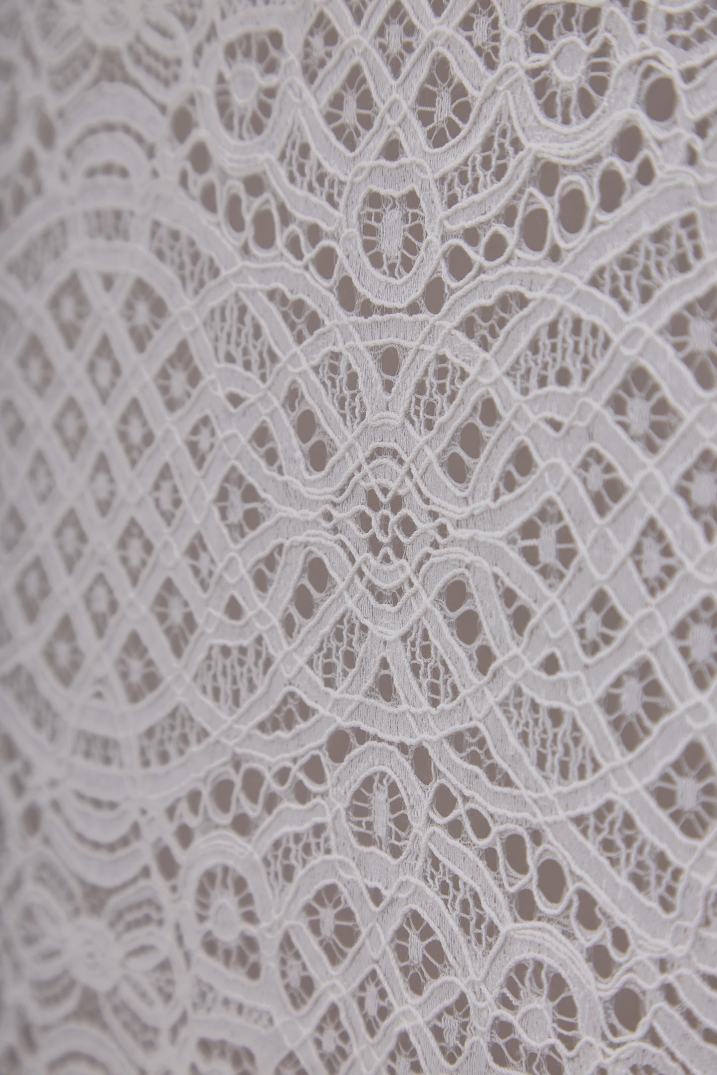 S0667 - Lace