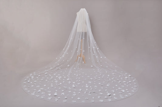 S0672 - Embroidered Tulle Veil with 3d Flowers