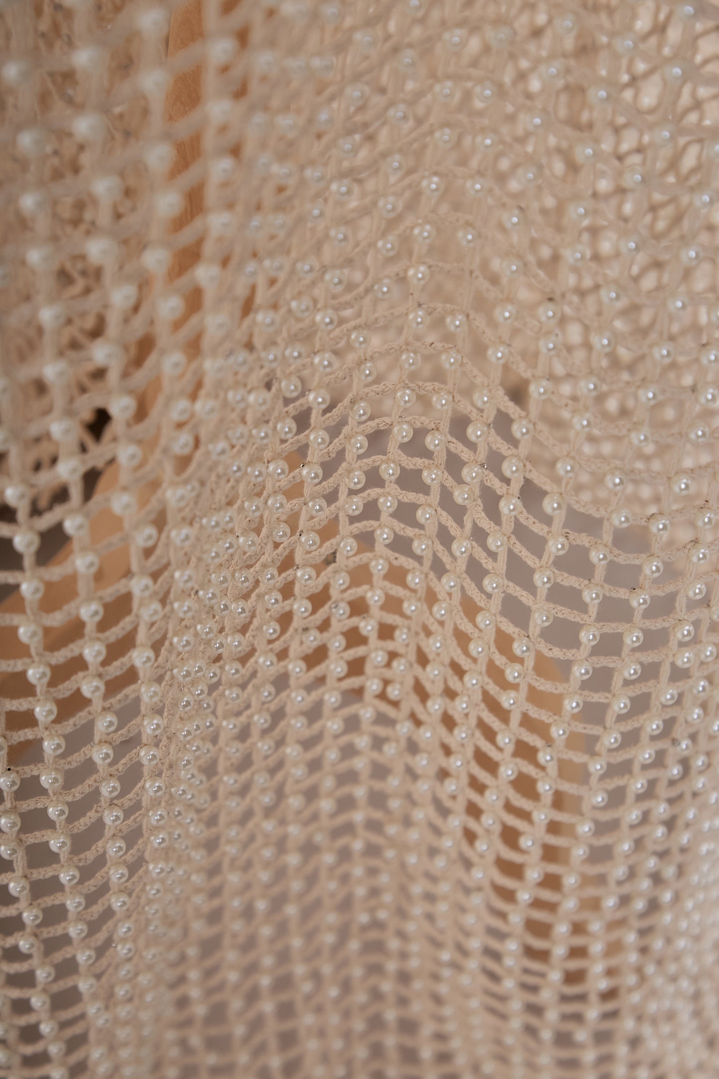 S0669 - Embroidered cotton net with pearls 