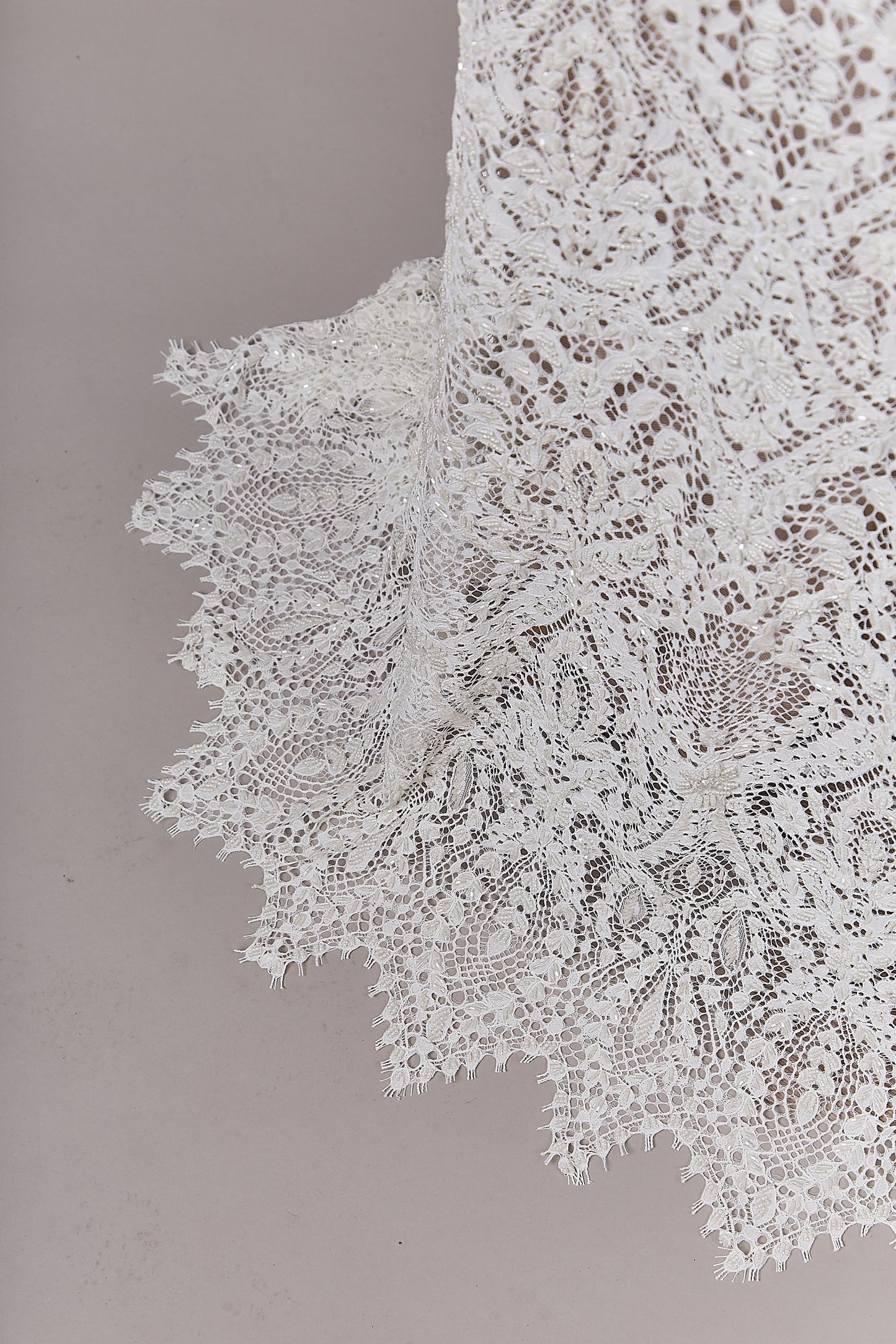 S0622 EMBROIDERED LACE WITH BEADS