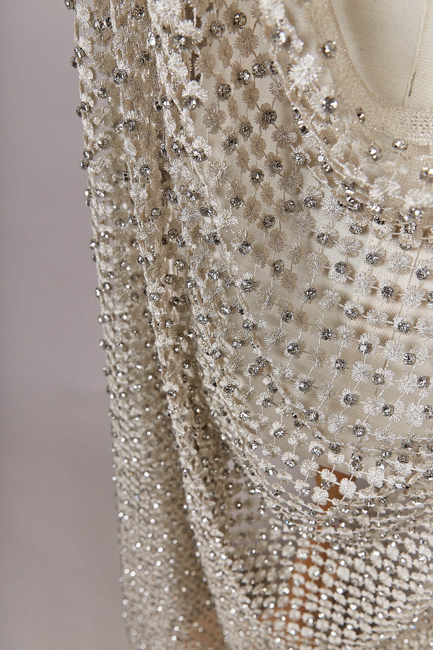 S0626 GUIPURE EMBROIDERED WITH LUREX THREAD AND STRASS