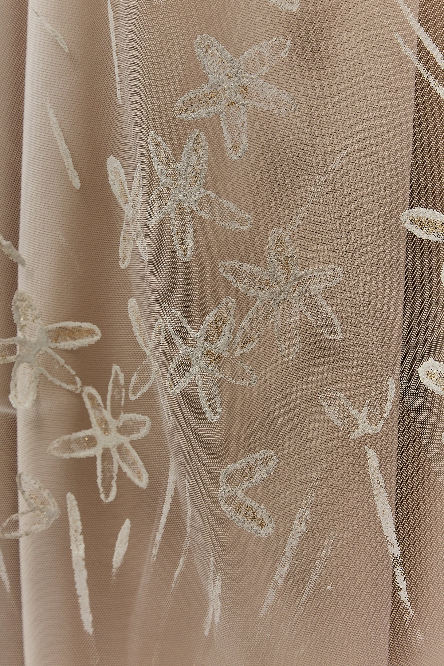 S0639 HAND-PAINTED FLORAL TULLE