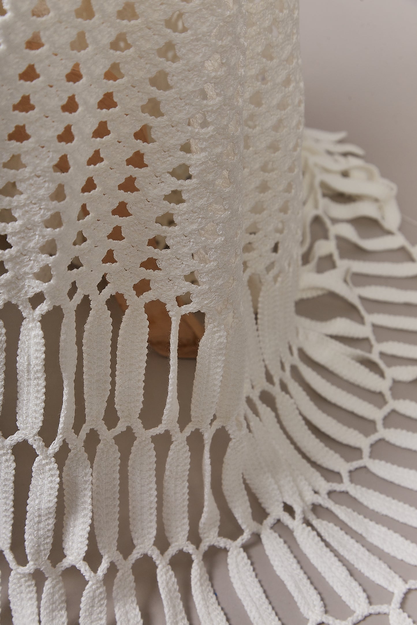 S0640 CROCHET NET WITH FRINGES