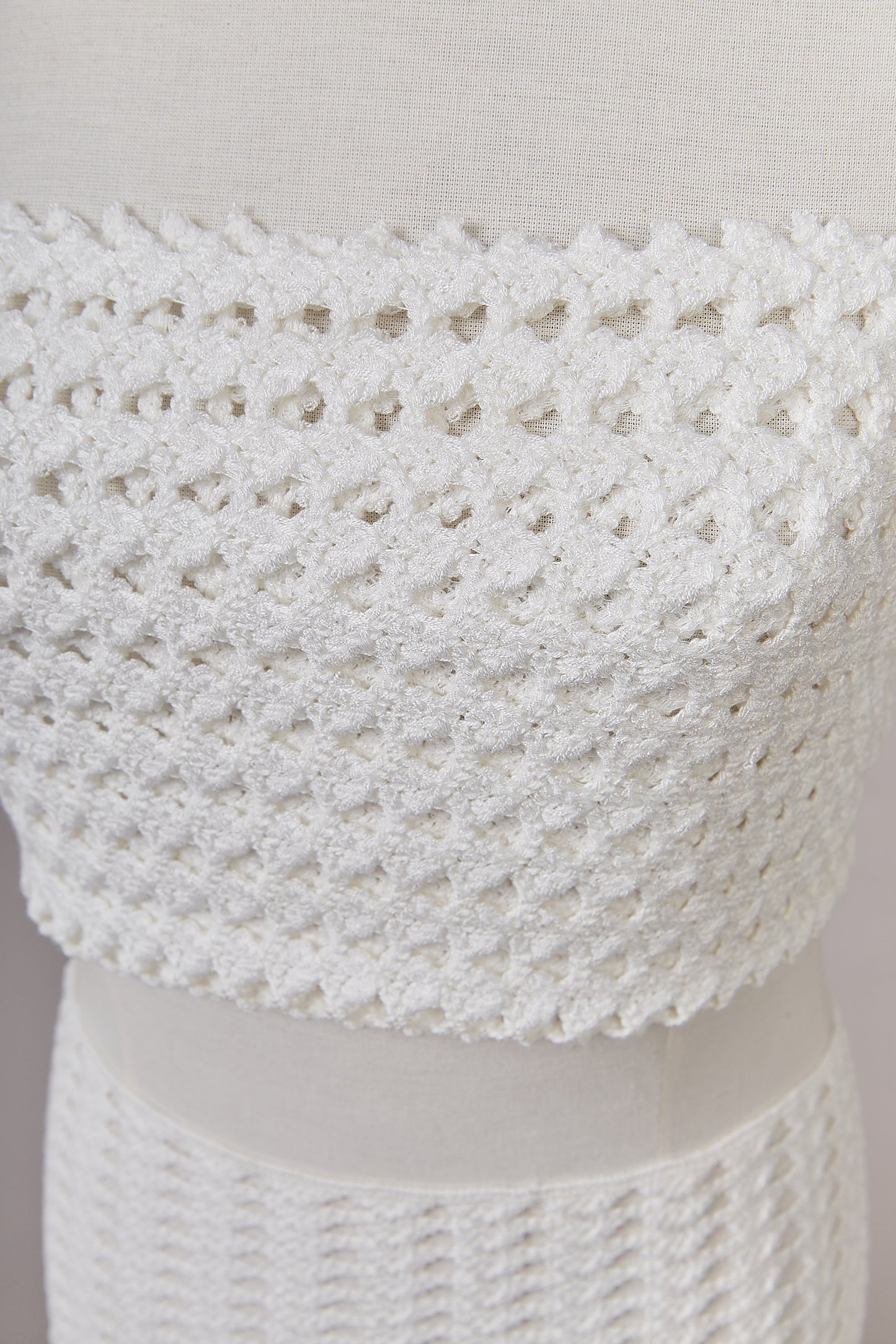 S0640 CROCHET NET WITH FRINGES