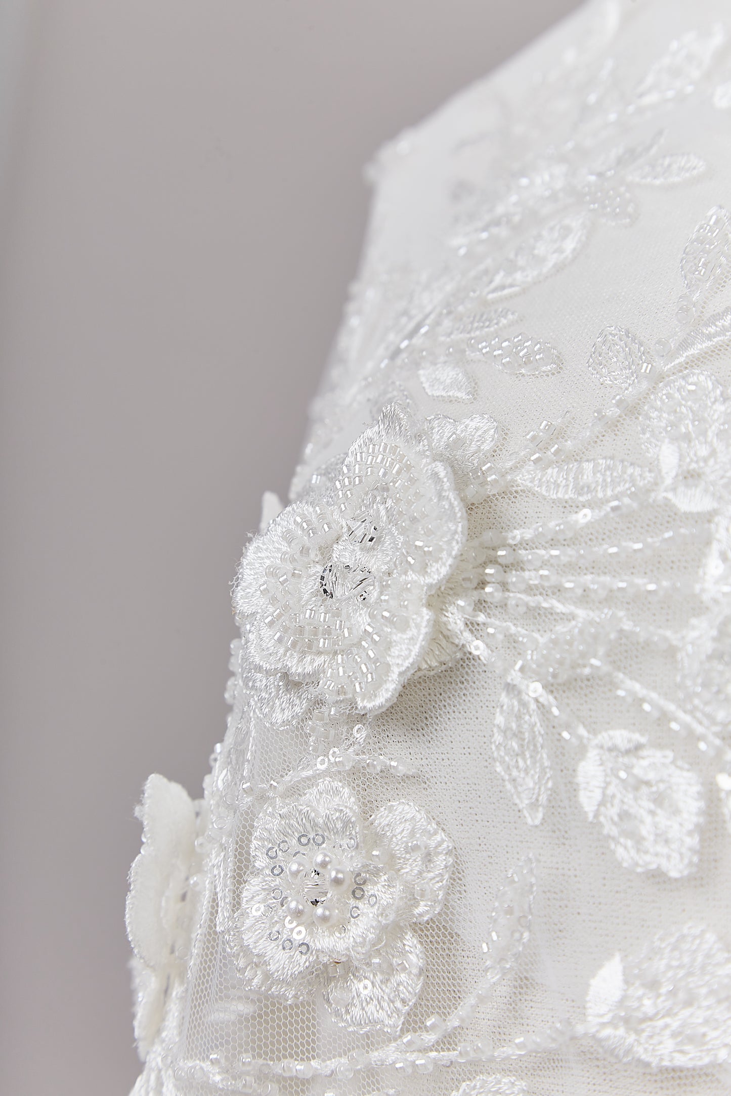 S0643 EMBROIDERED TULLE WITH SEQUINS, BEADS AND 3D FLOWERS