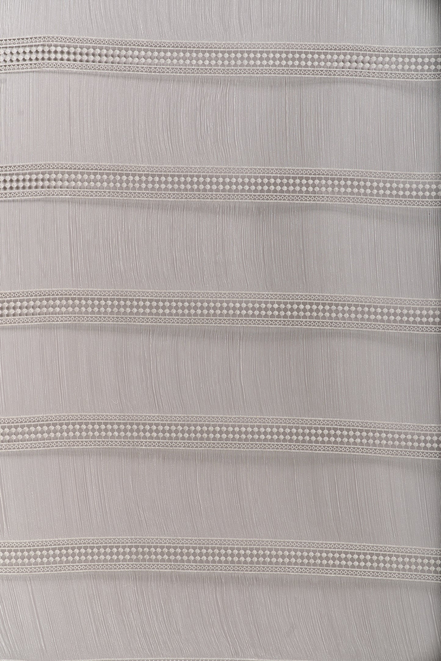 S0717 - Guipure with silver lurex
