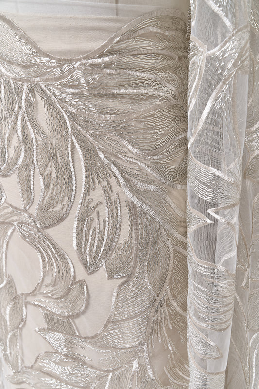 S0711 - Embroidered tulle with metallic thread