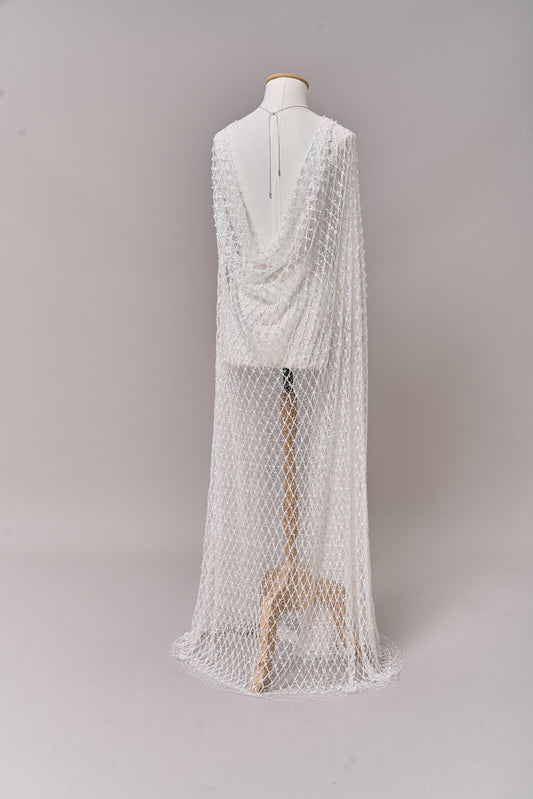 S0682 - Netting with off-white beads and transparent bugle beads