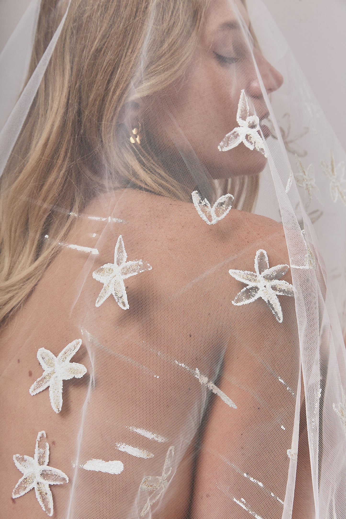 S0639 HAND-PAINTED FLORAL TULLE