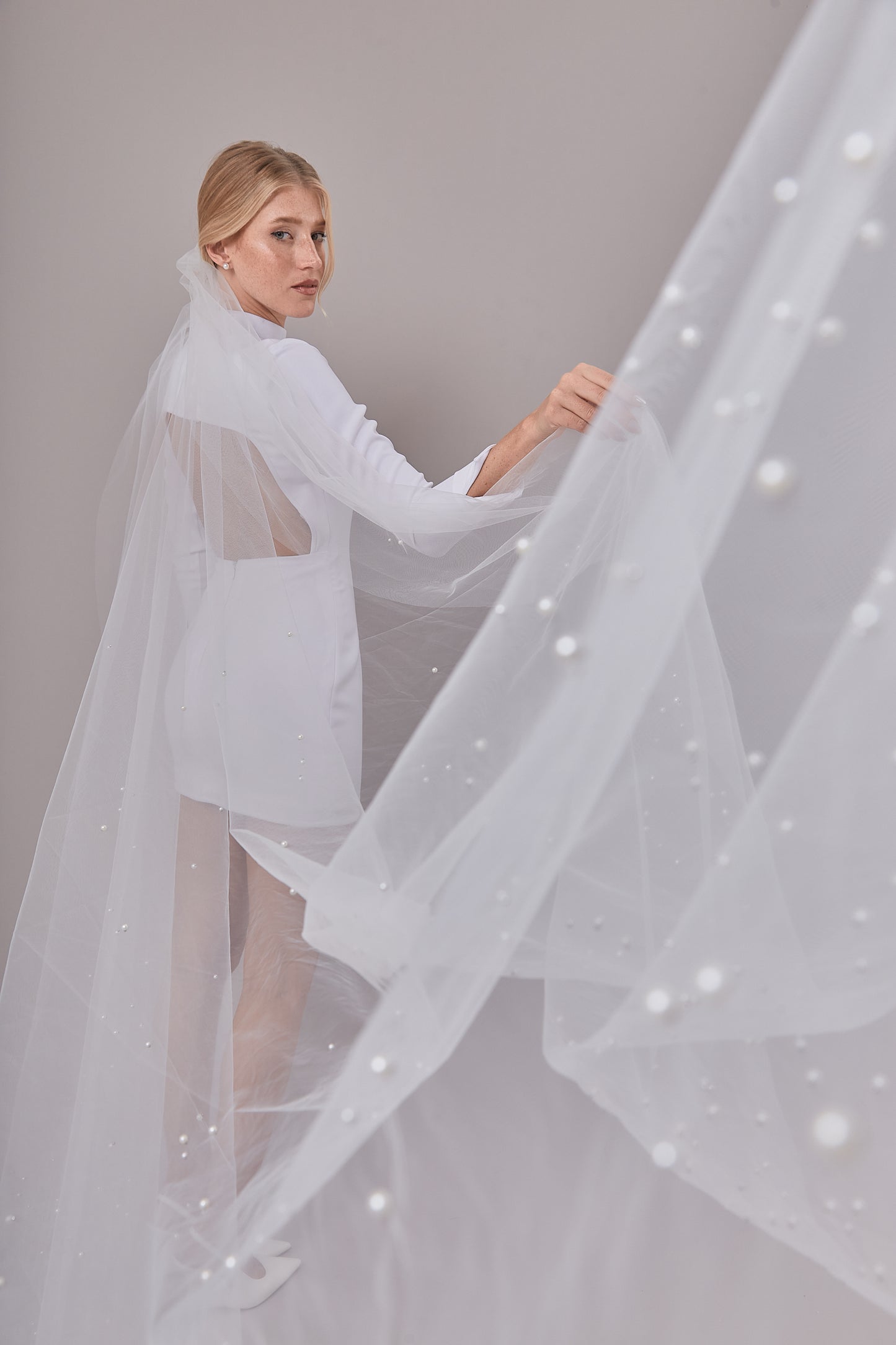 S0630 EMBROIDERED TULLE VEIL WITH PEARLS