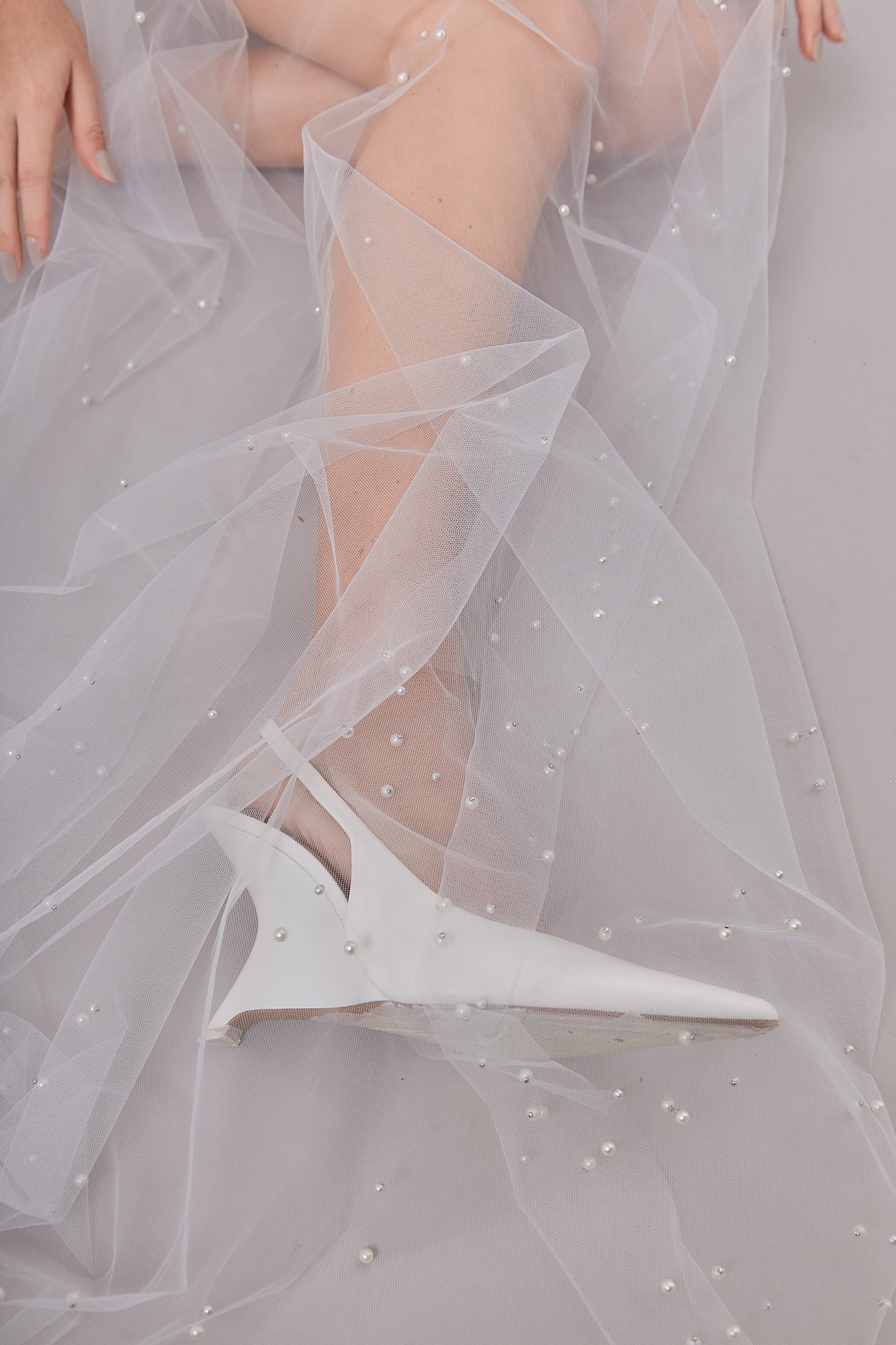 S0630 EMBROIDERED TULLE VEIL WITH PEARLS