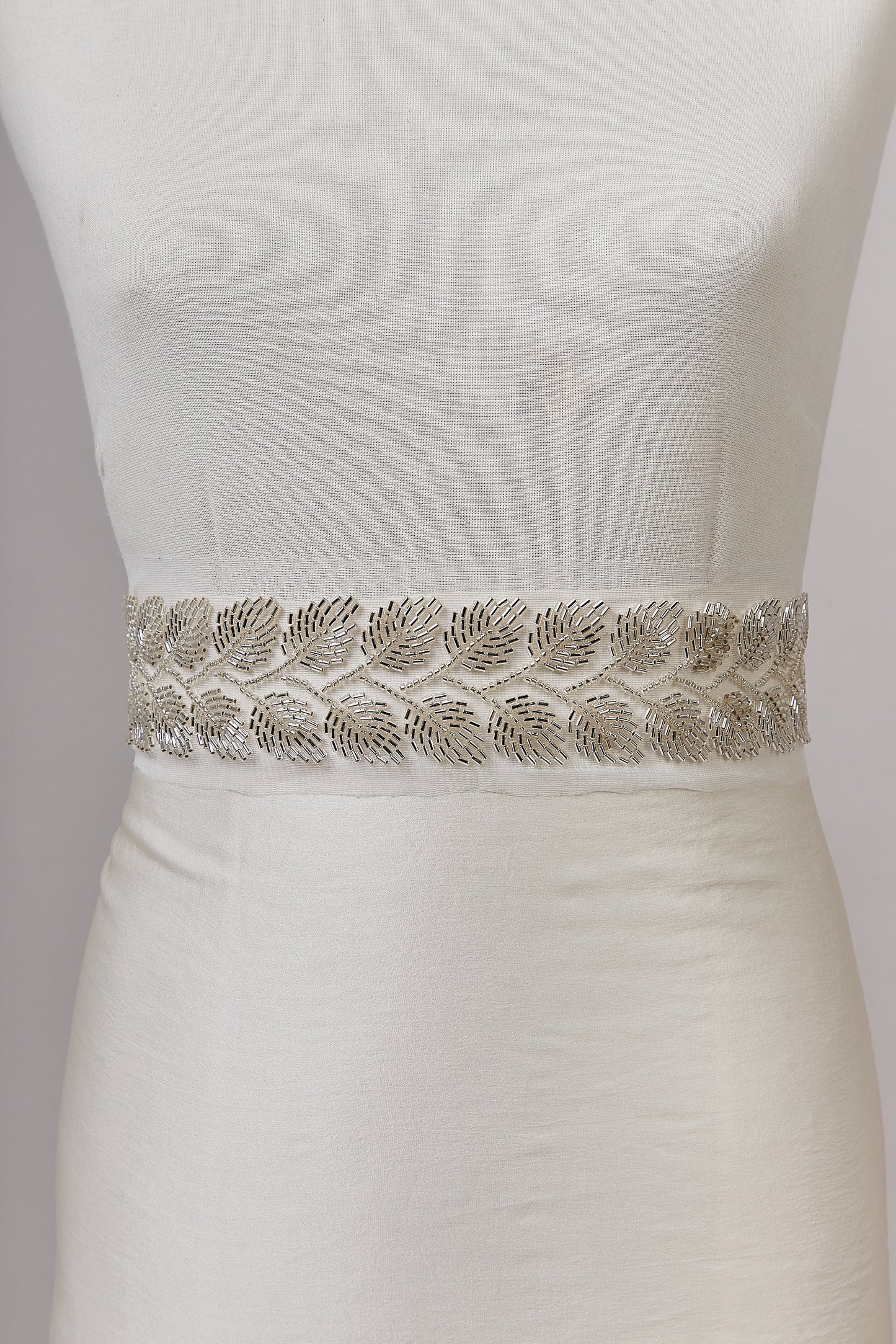 S0650 SILVER BEADED GALLOON