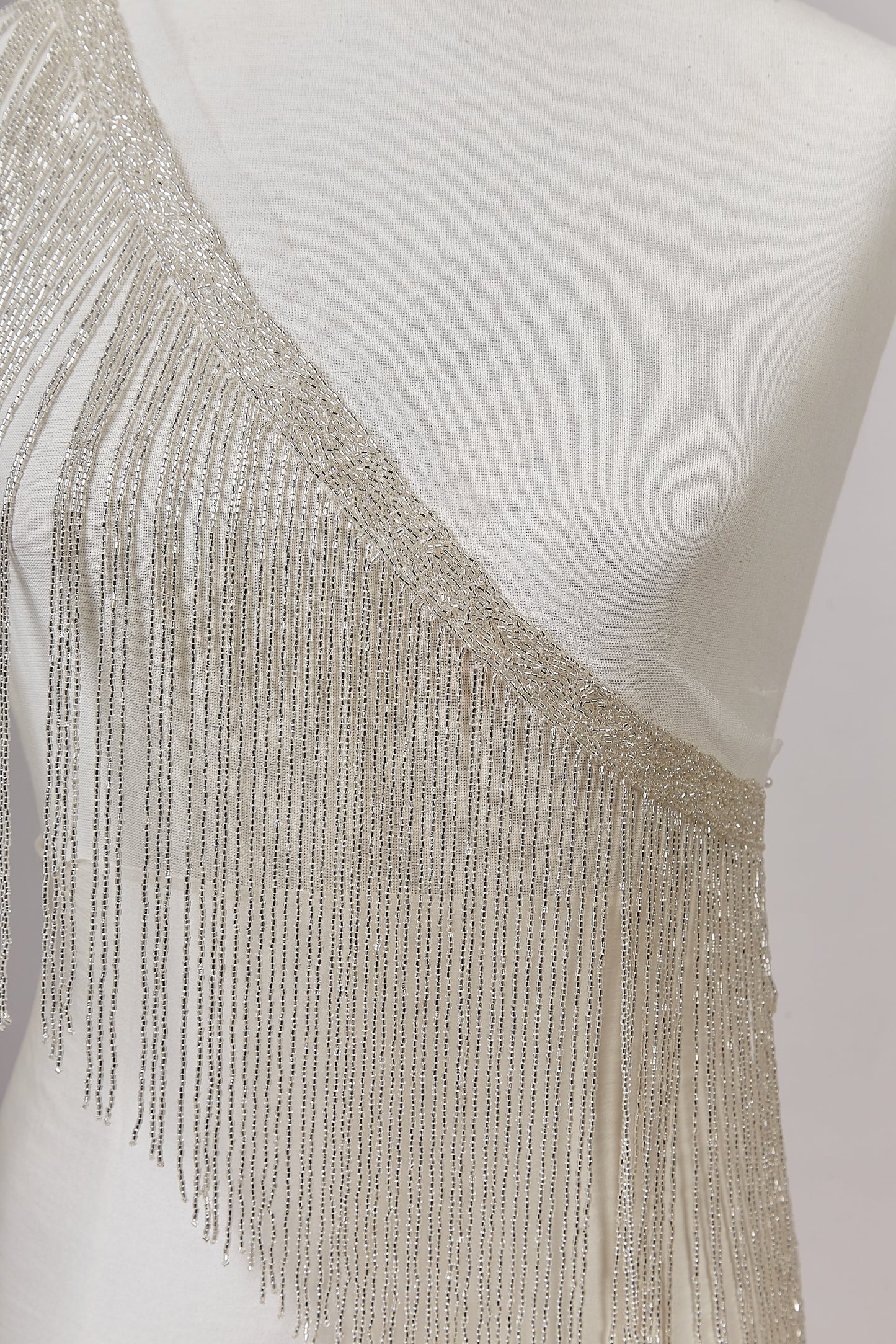 S0647 SILVER BEADED FRINGE TRIM