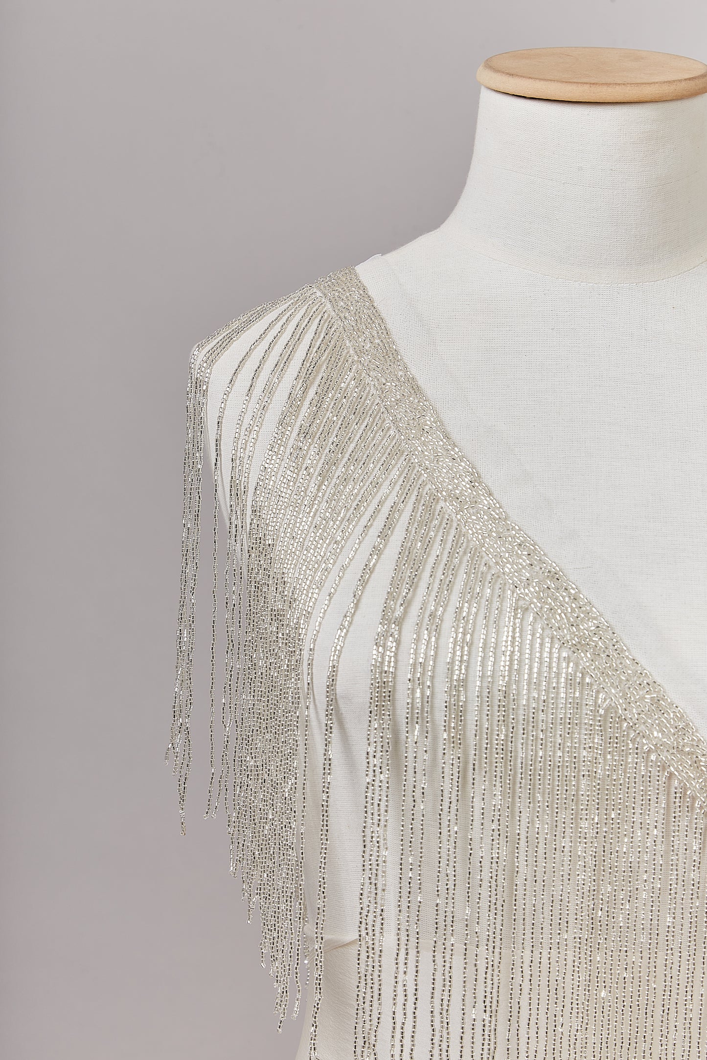 S0647 SILVER BEADED FRINGE TRIM