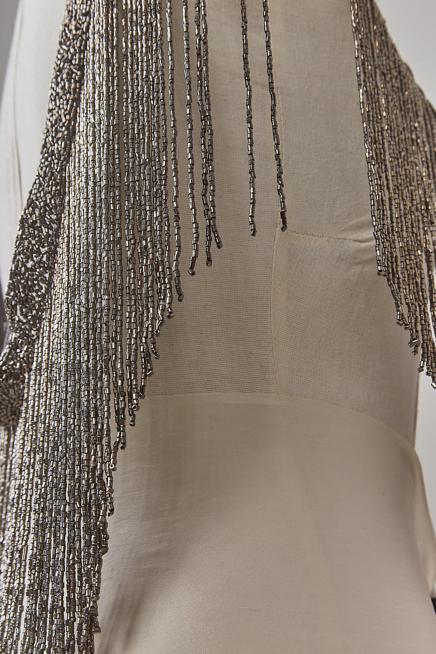 S0647 PEWTER BEADED FRINGE TRIM