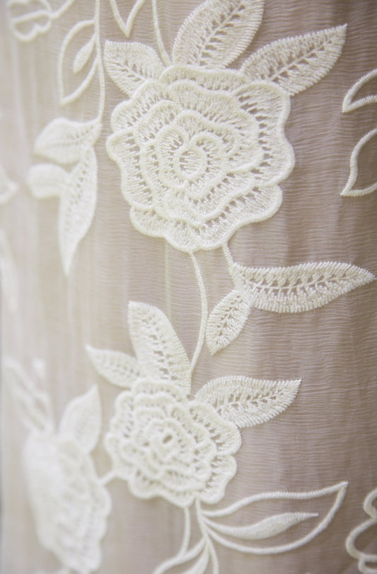 S0412 CHIFÓN DE SEDA BORDADO