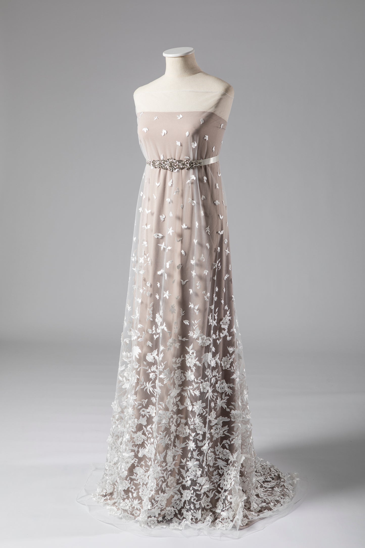 S0082 EMBROIDERED TULLE WITH 3D FLOWERS