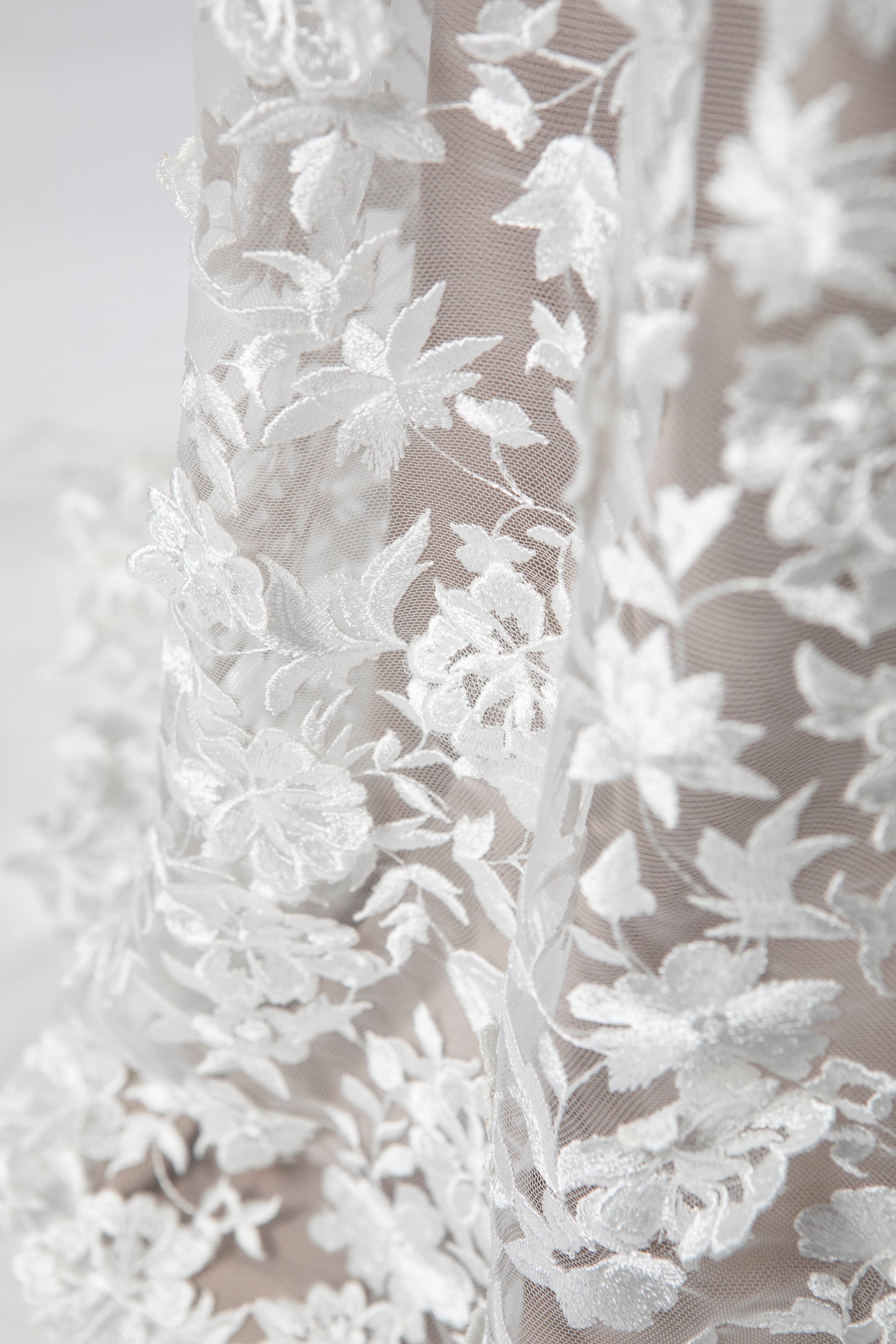 S0082 EMBROIDERED TULLE WITH 3D FLOWERS