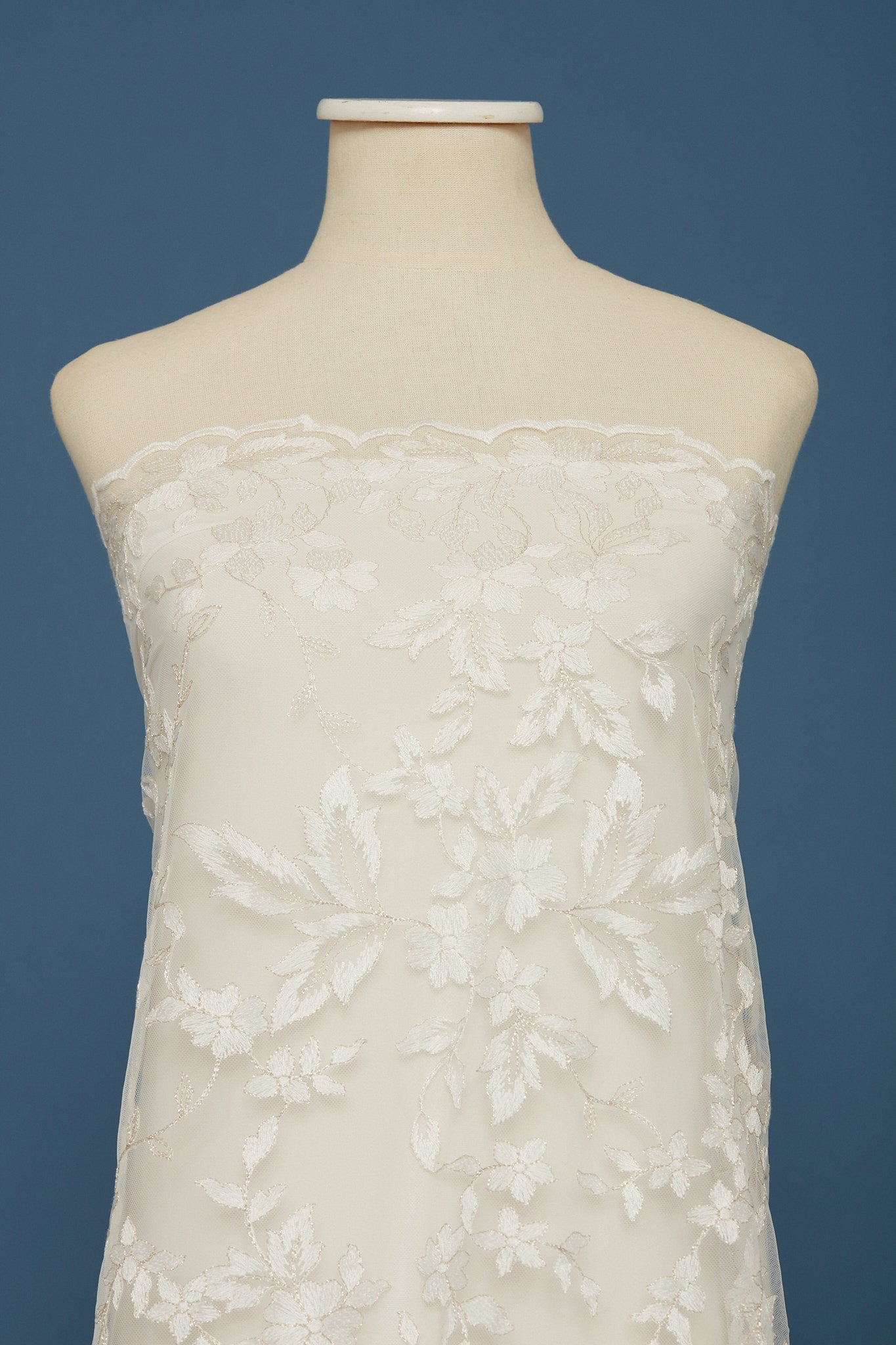 S0375 EMBROIDERY TULLE WITH GOLDEN LUREX