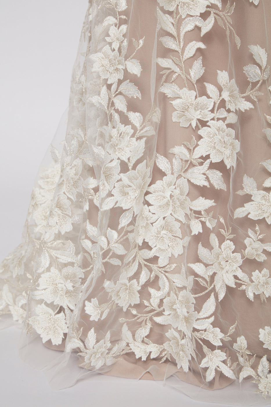S0316 EMBROIDERY TULLE WITH GOLDEN LUREX