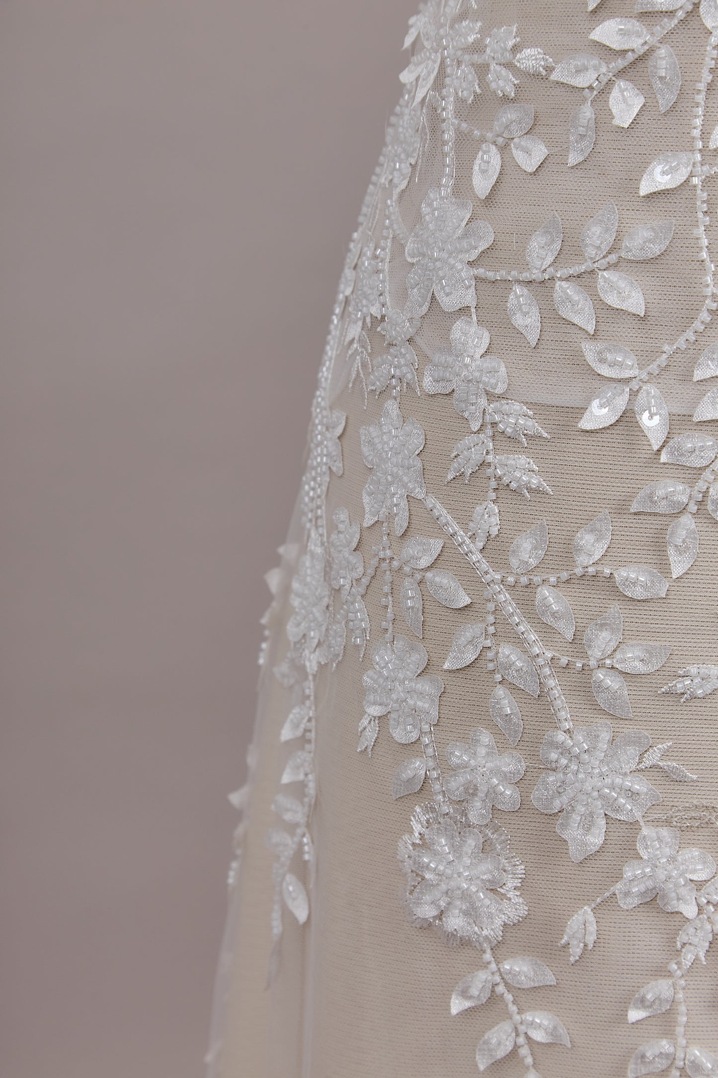 S0604 EMBROIDERY TULLE WITH 3D FLOWERS