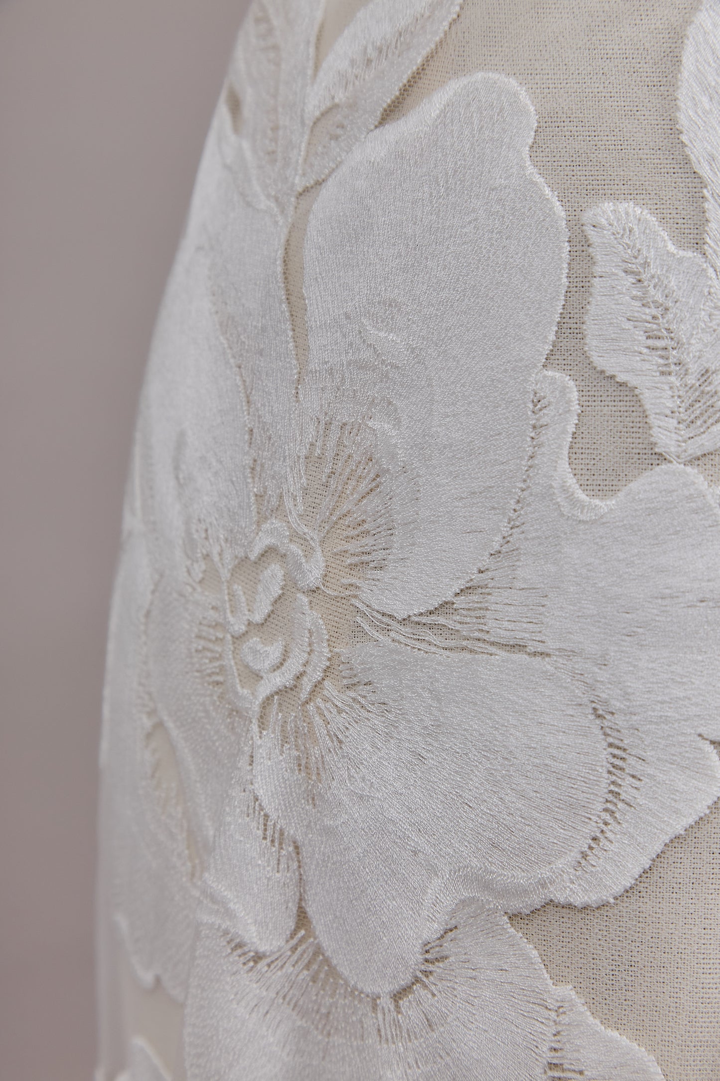 S0615 EMBROIDERY TULLE WITH COTTON FLOWERS