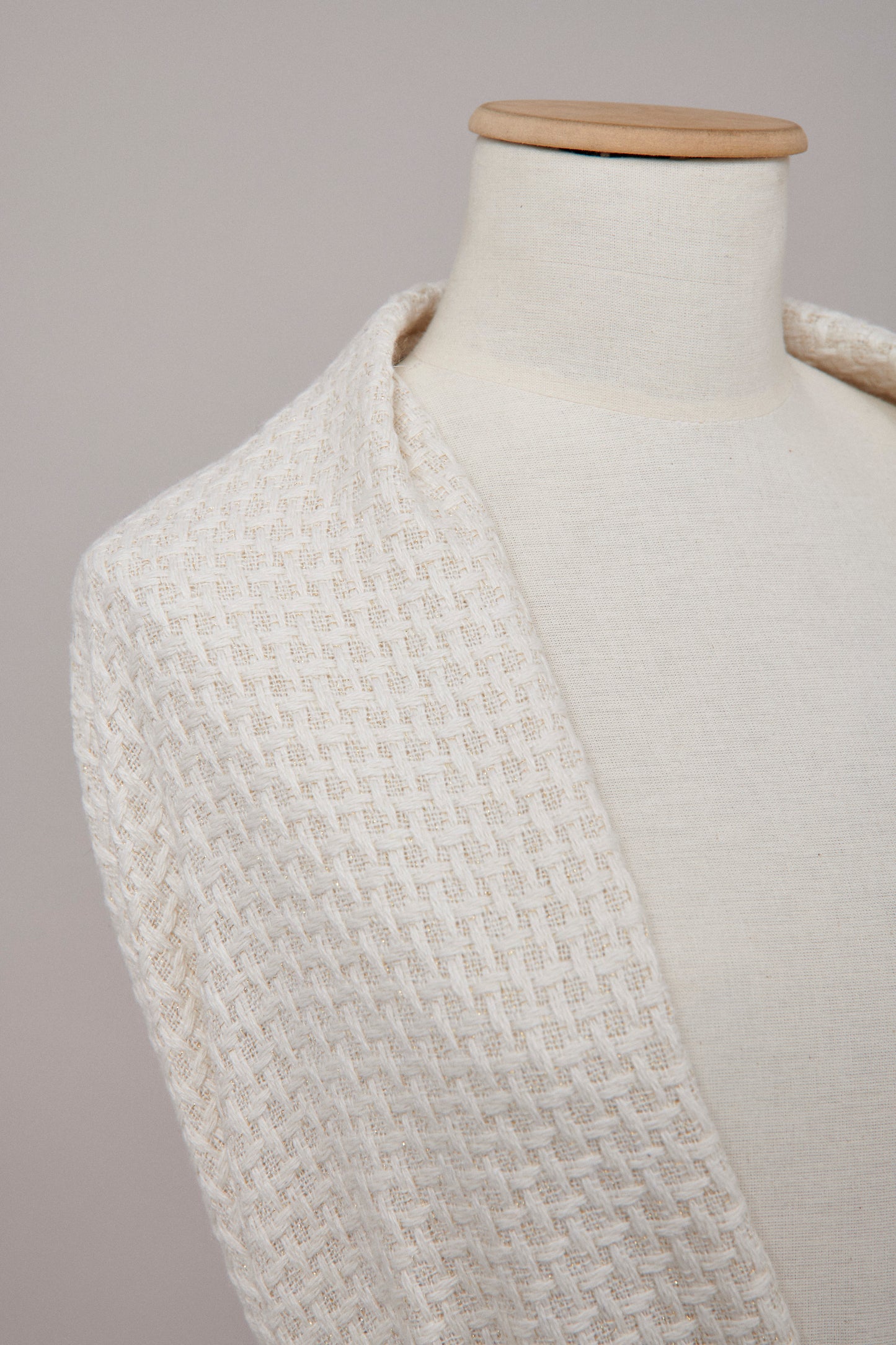 S0592 - COTTON CHANEL WITH LUREX YARN