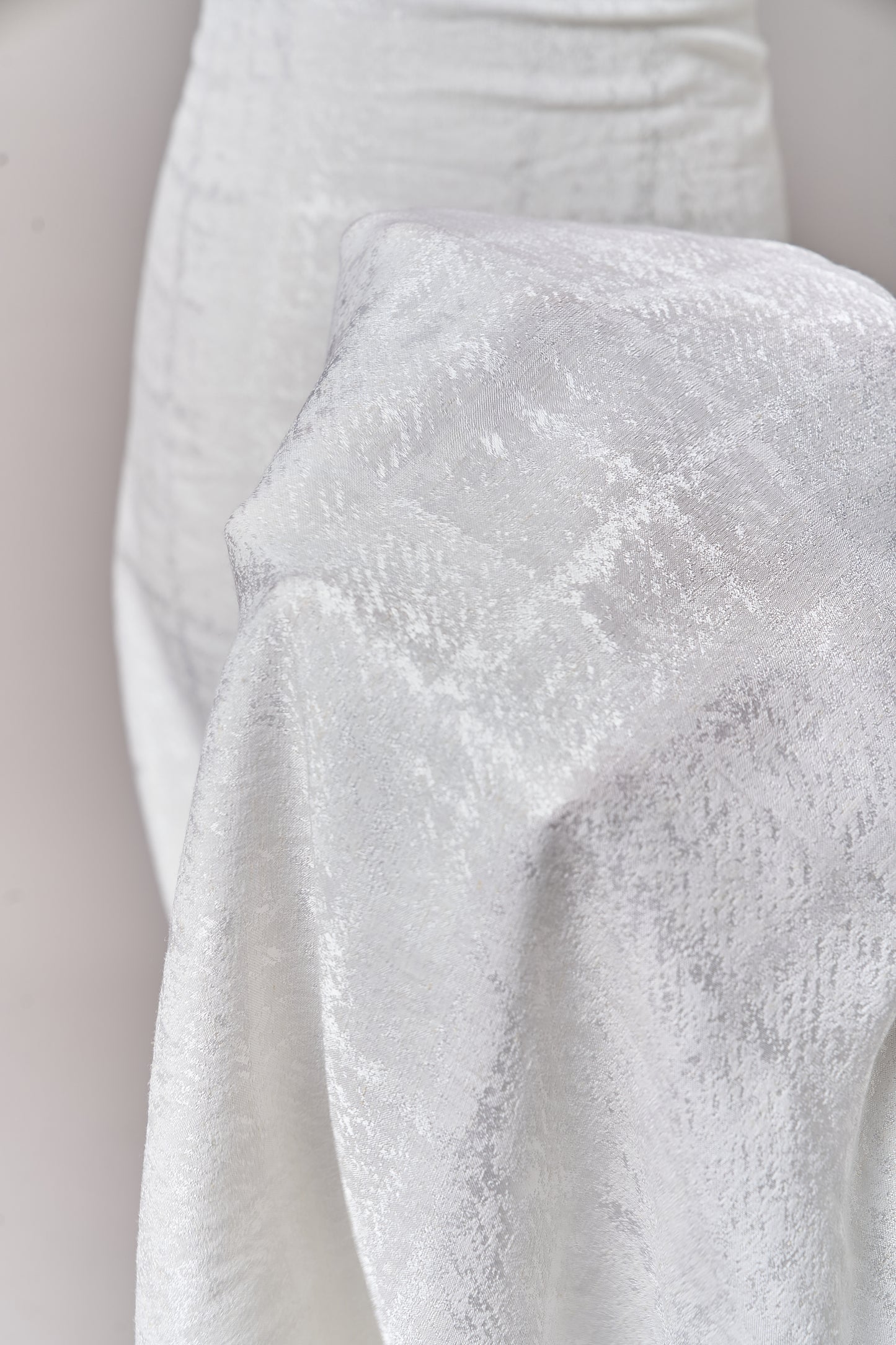 S0602 Off White - Tencel Woven