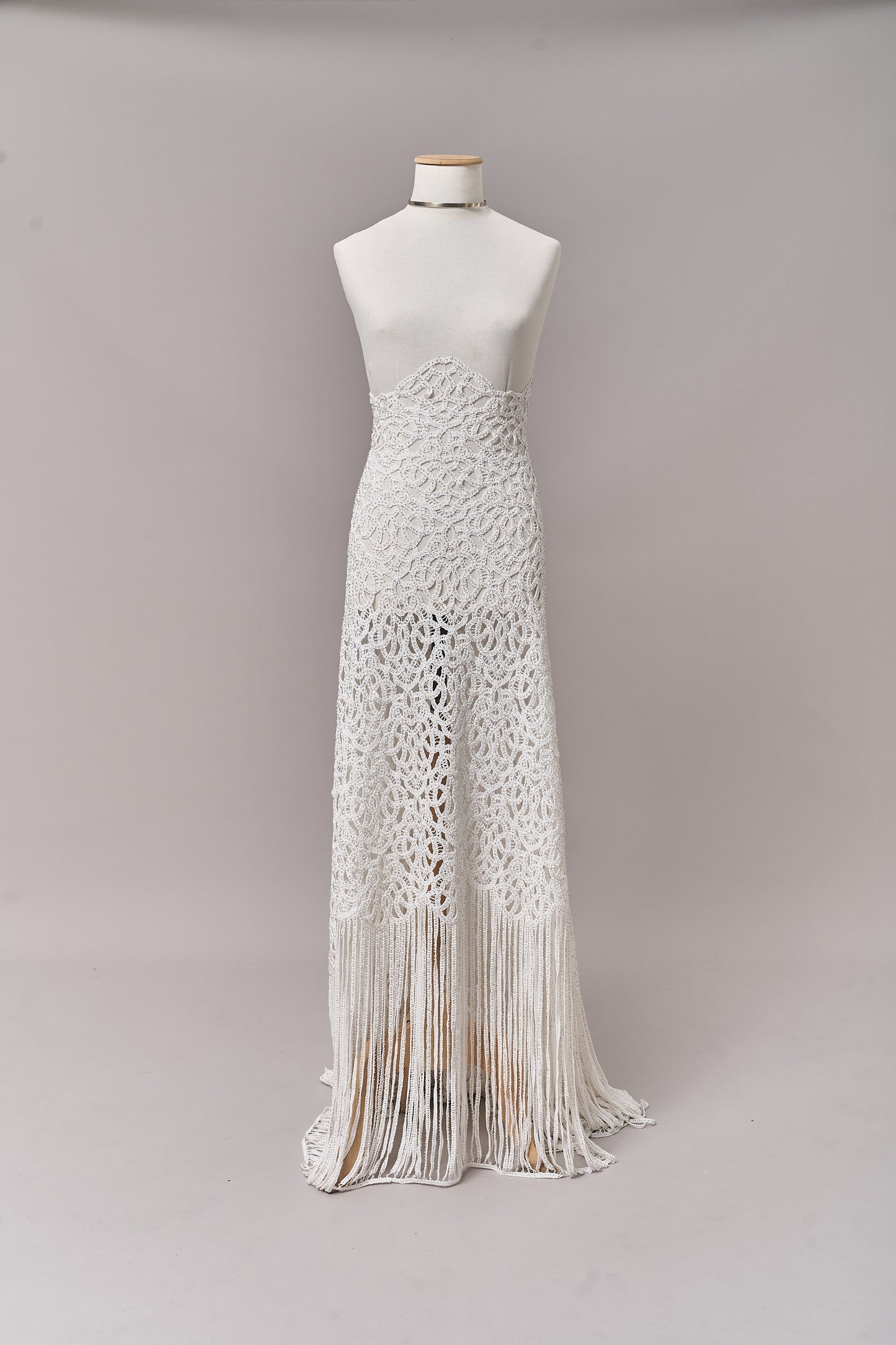 S0713 - Cotton guipure with fringe, embroidered with silver beads