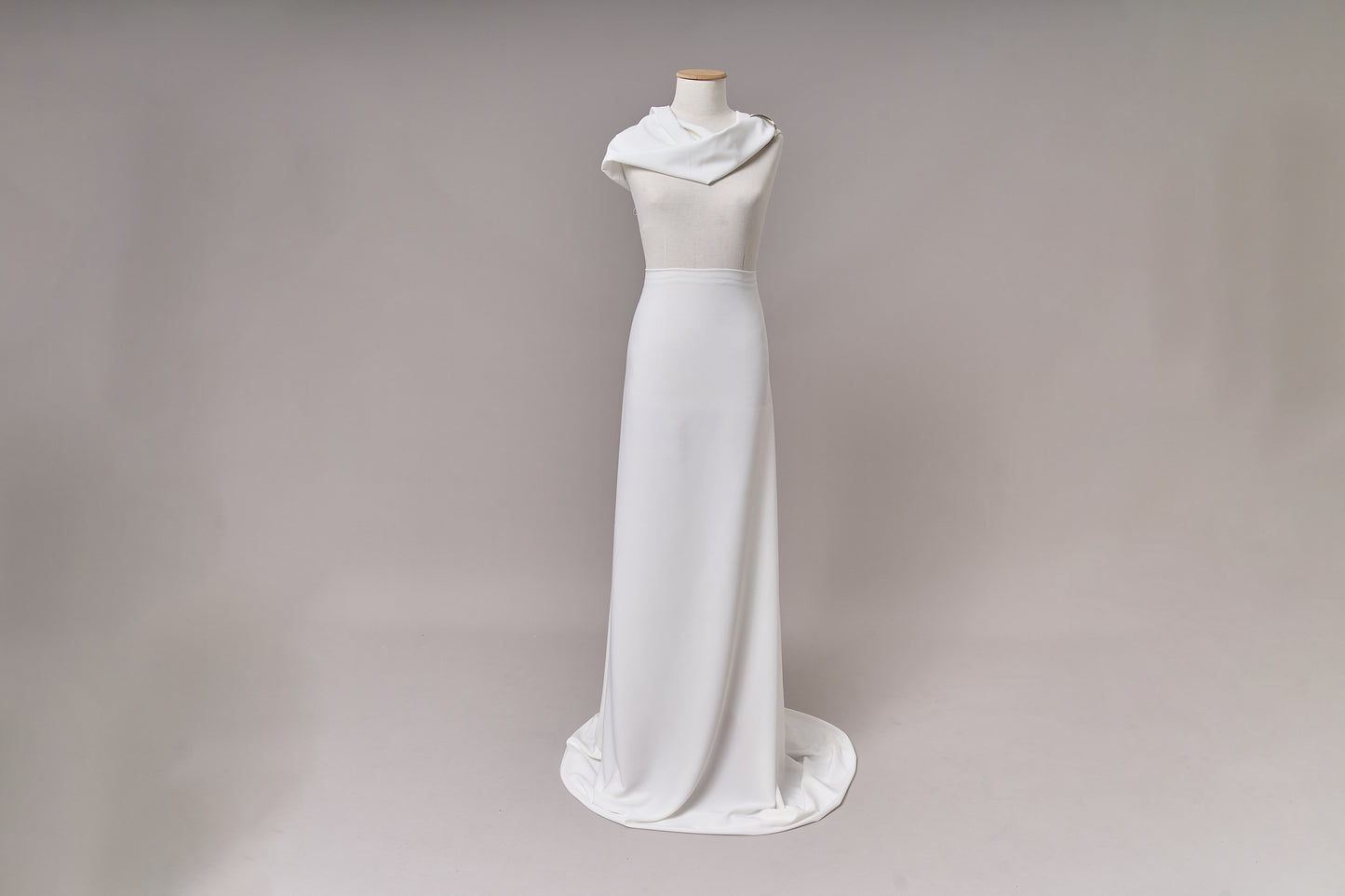 S0690 - Matte satin crepe