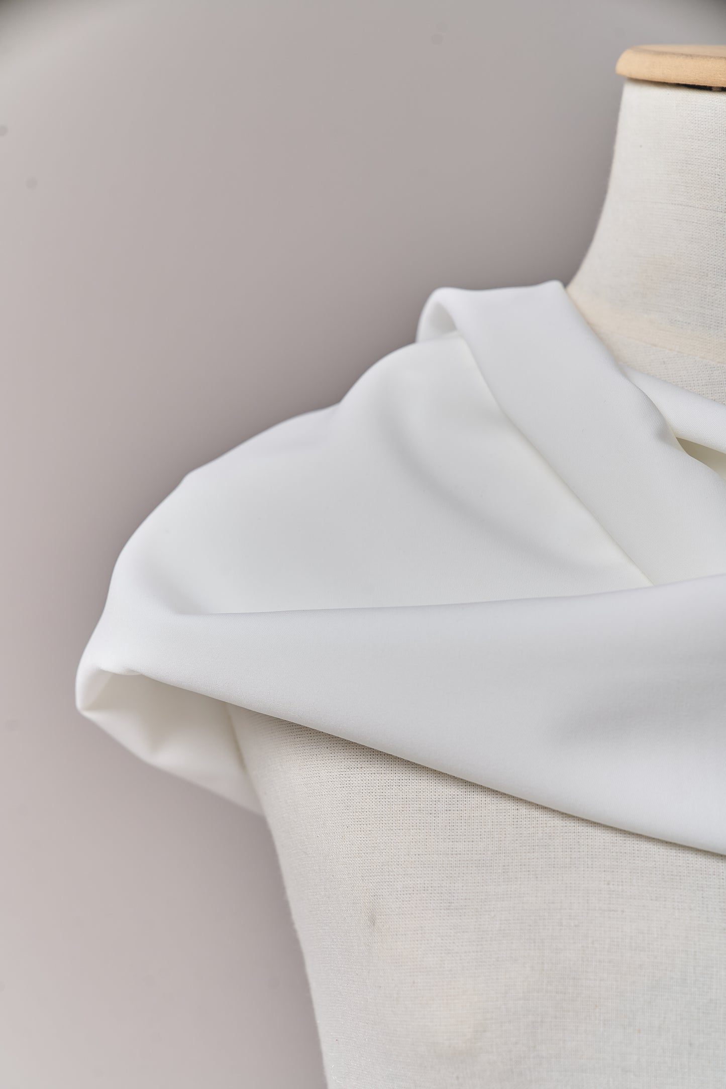 S0690 - Matte satin crepe