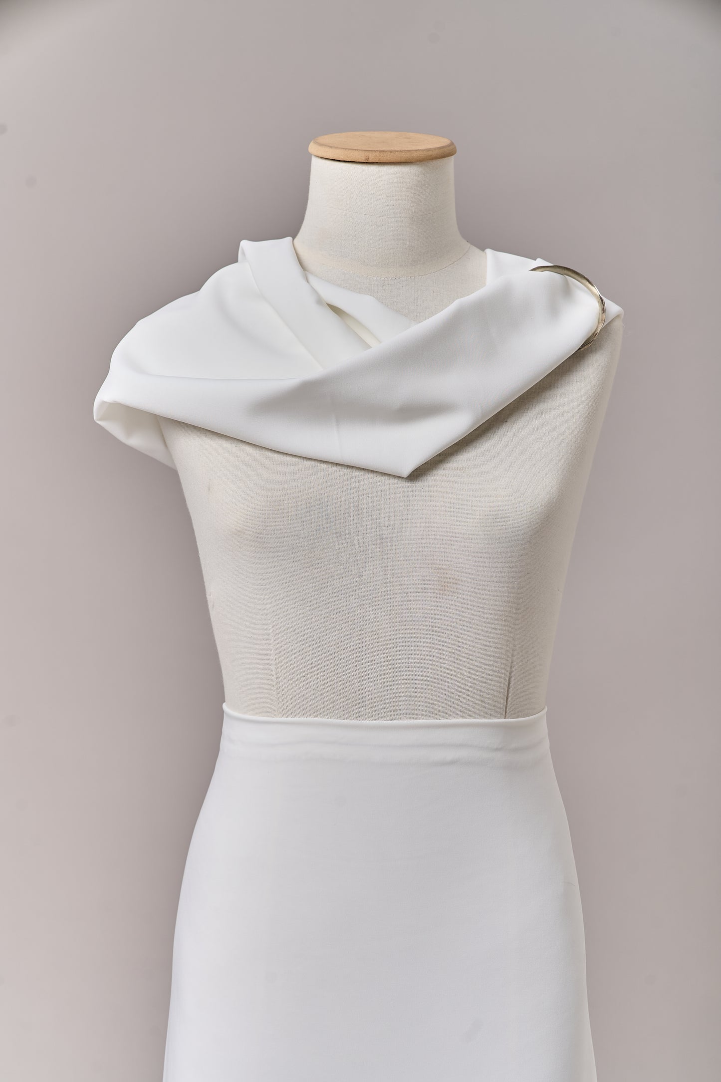 S0690 - Matte satin crepe