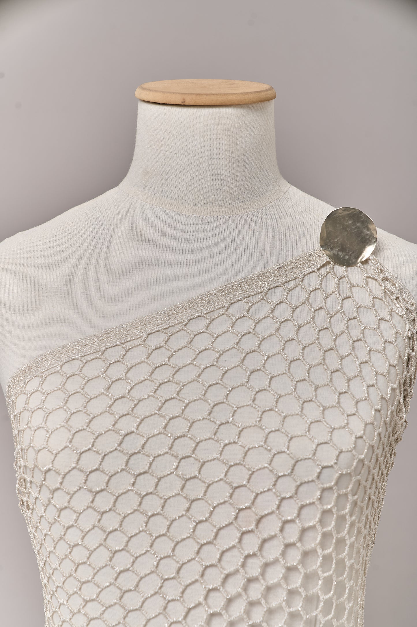 S0716 - Guipure with silver lurex