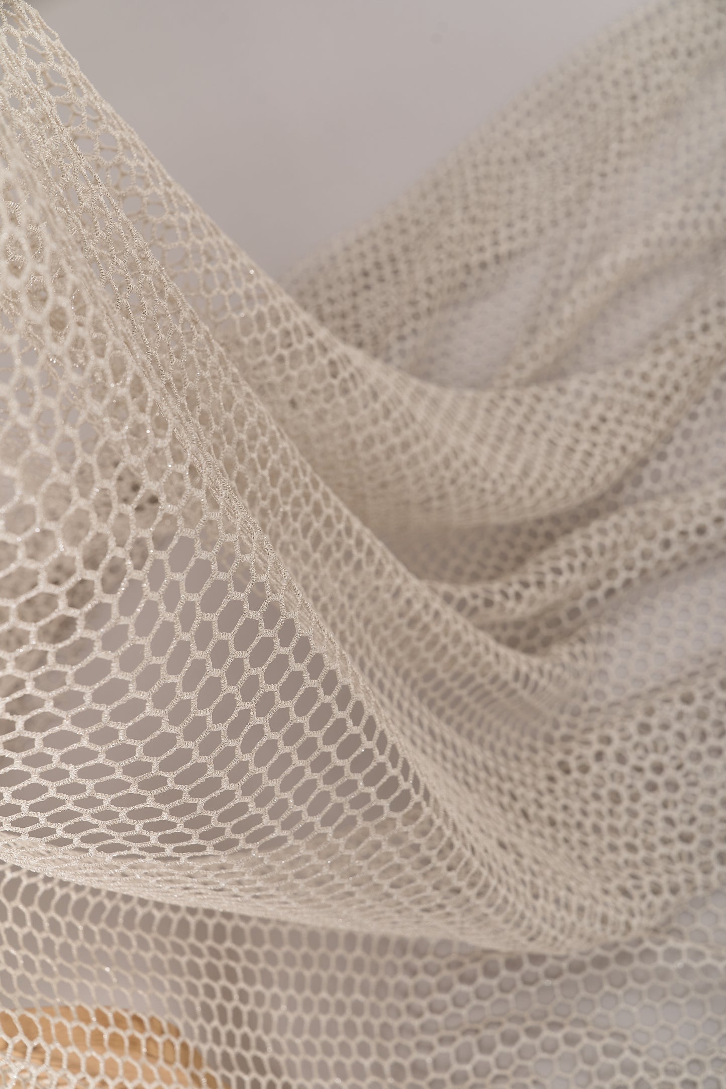 S0716 - Guipure with silver lurex