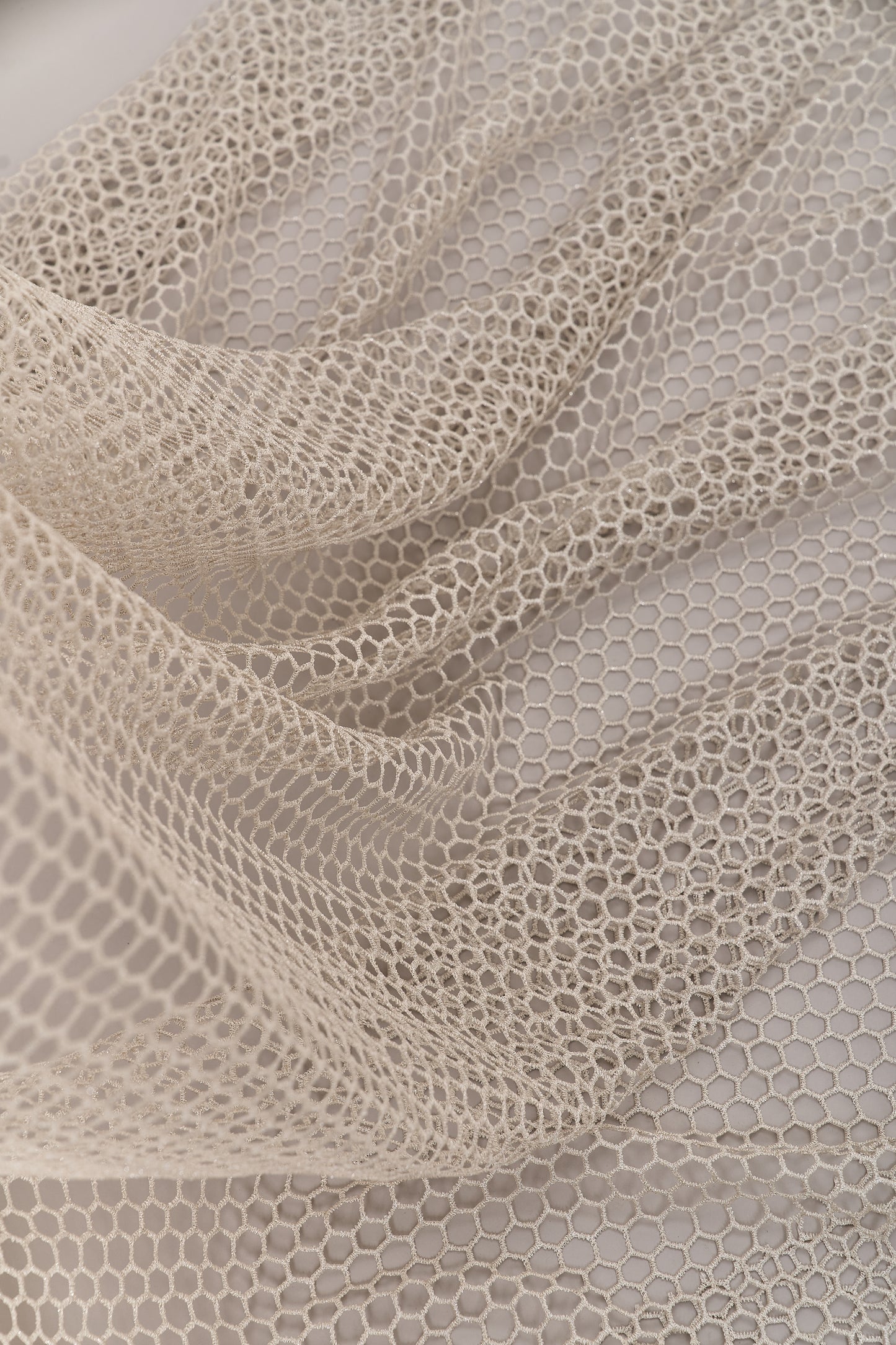 S0716 - Guipure with silver lurex