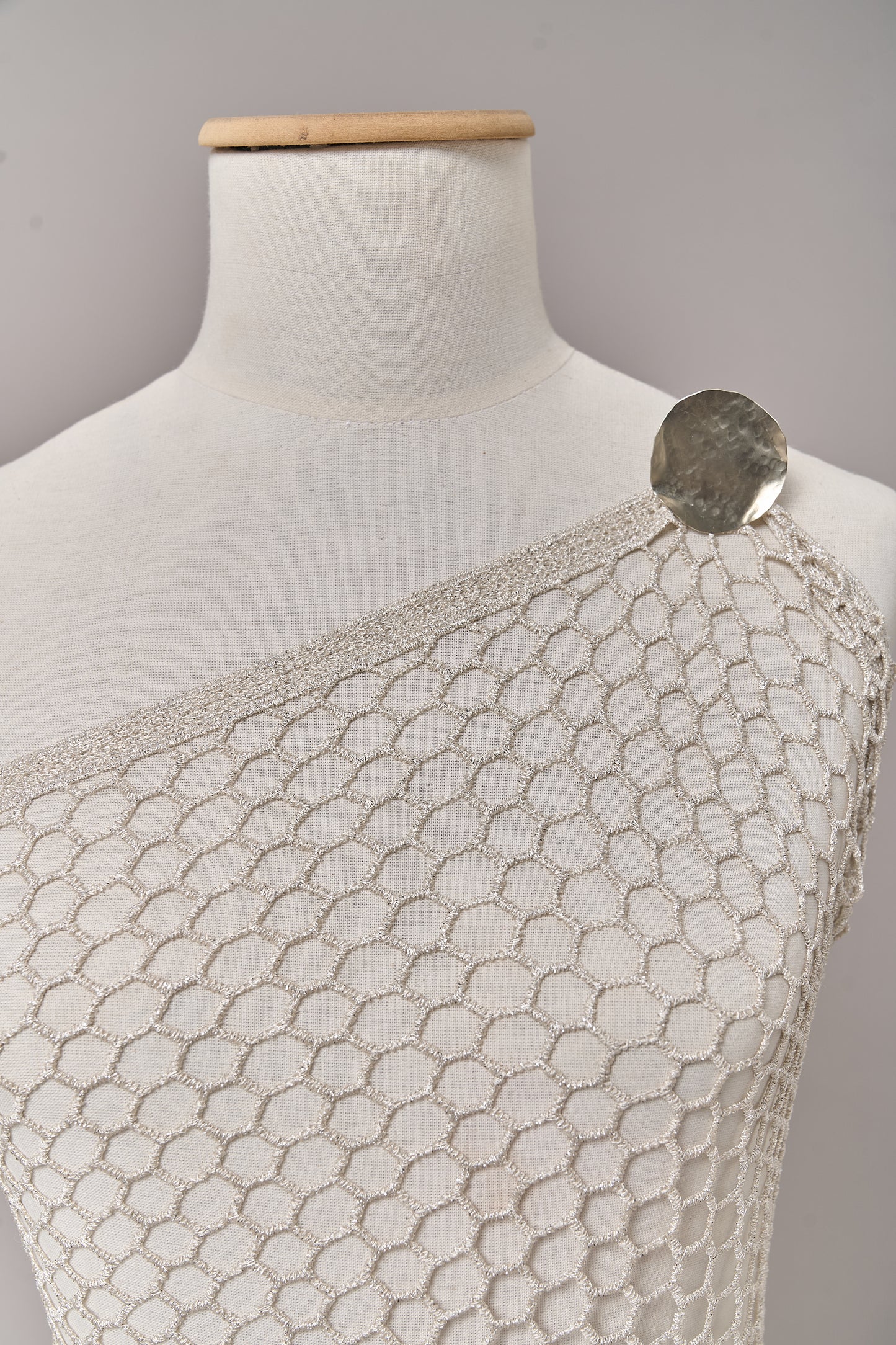 S0716 - Guipure with silver lurex