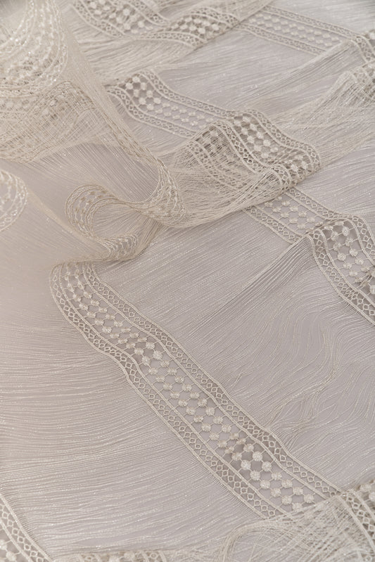 S0717 - Guipure with silver lurex