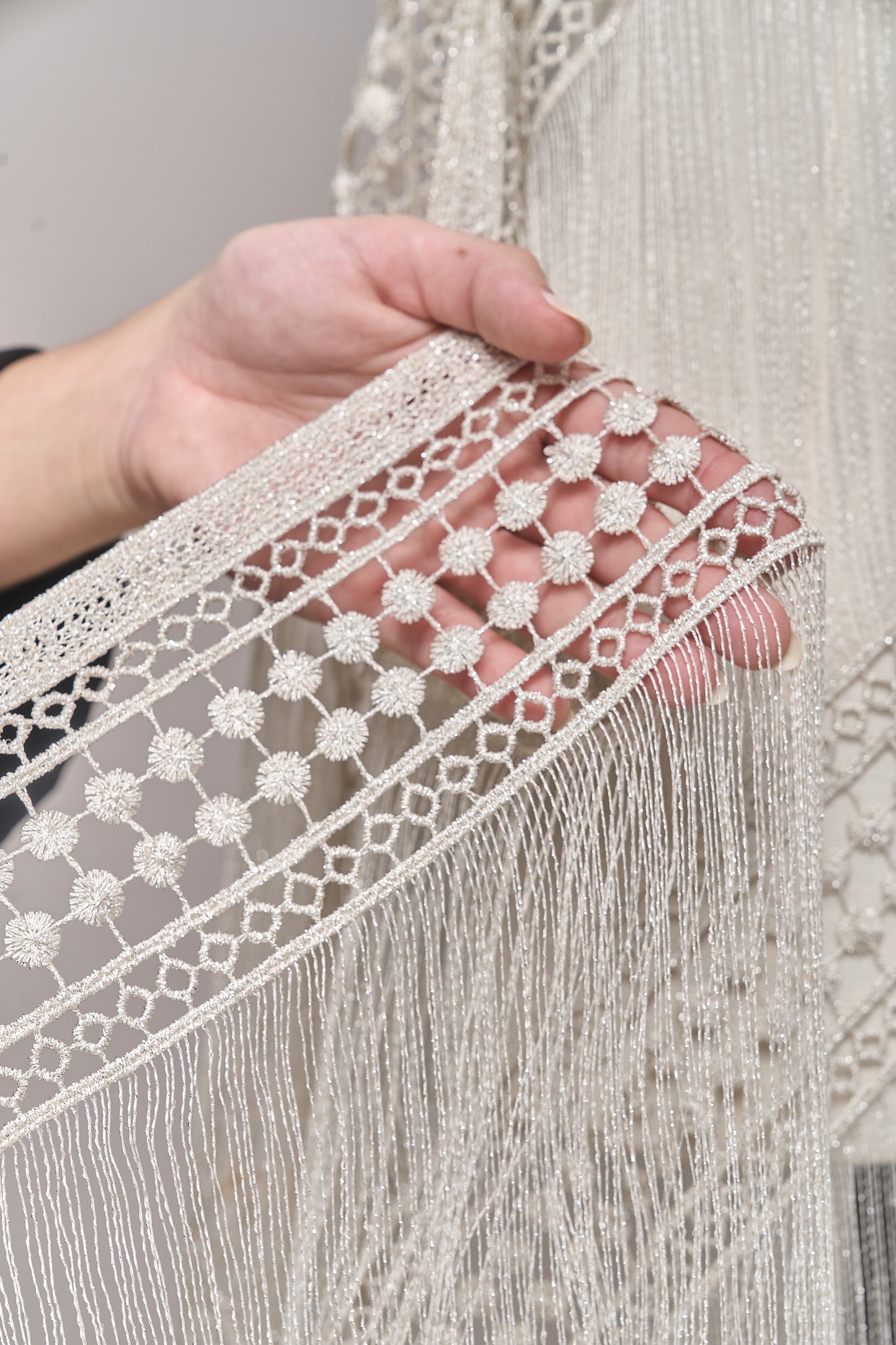S0717 - Guipure with silver lurex