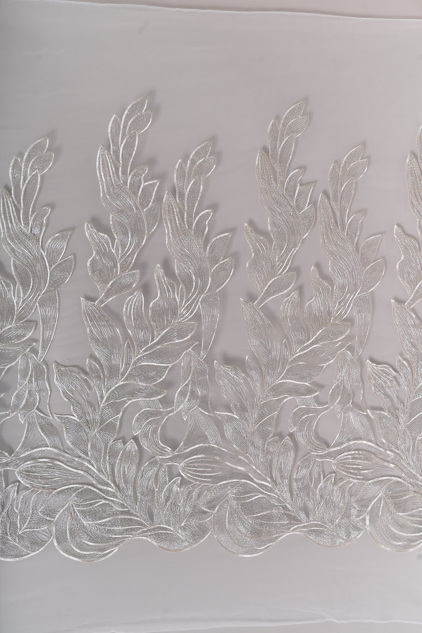 S0711 - Embroidered tulle with metallic thread