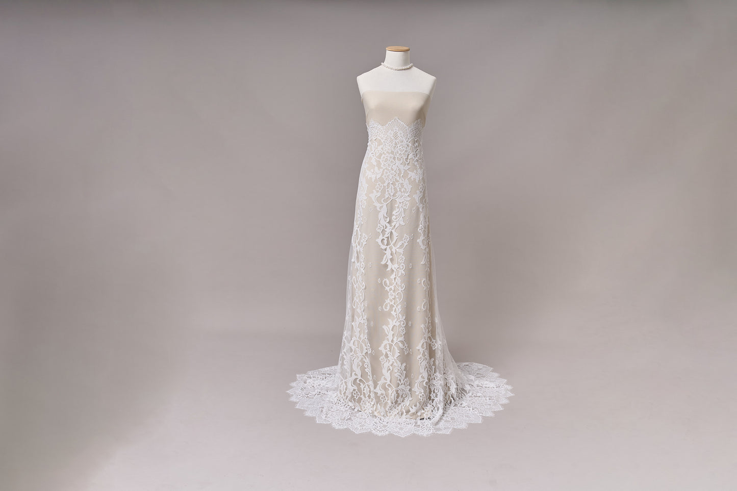 S0698 - Lace