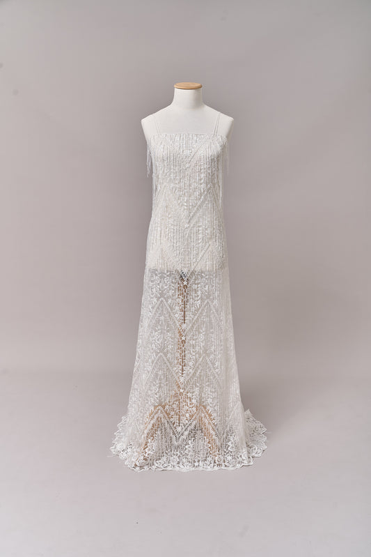 676 Off-white - Embroidered tulle with transparent beads and transparent sequins