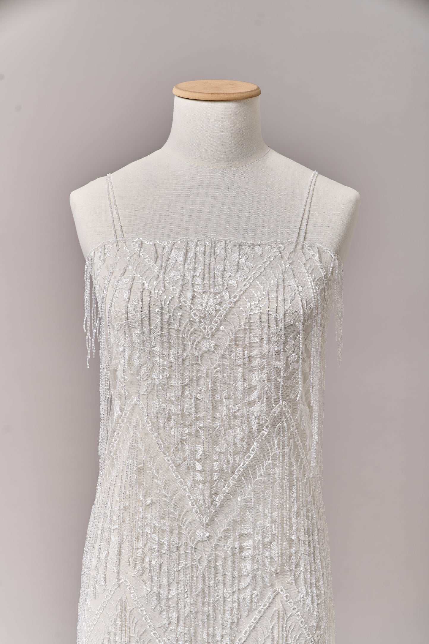676 Off-white - Embroidered tulle with transparent beads and transparent sequins