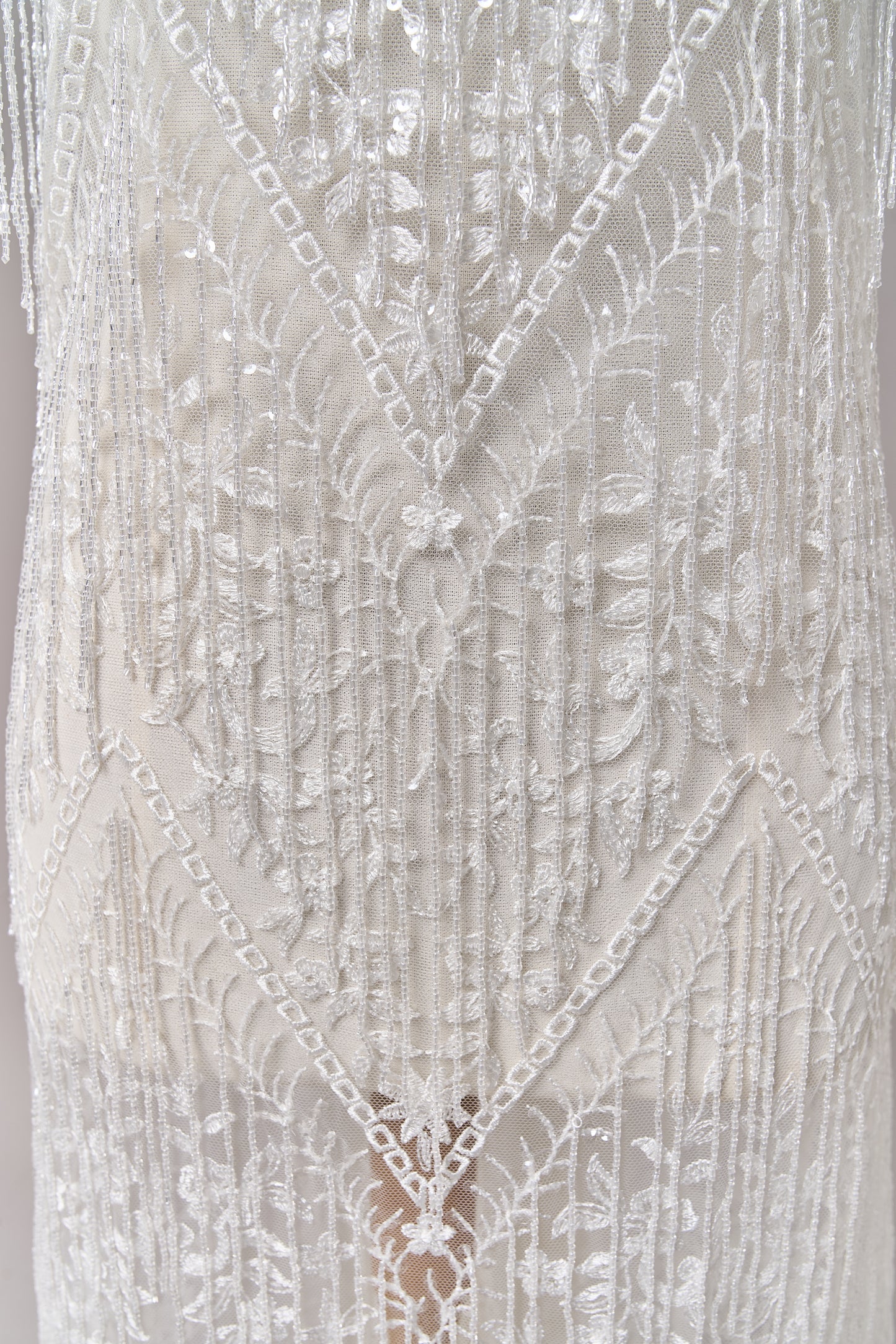 676 Off-white - Embroidered tulle with transparent beads and transparent sequins