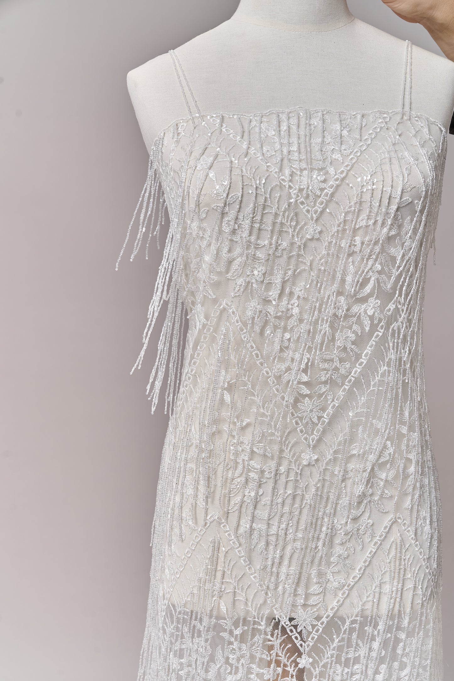 676 Off-white - Embroidered tulle with transparent beads and transparent sequins