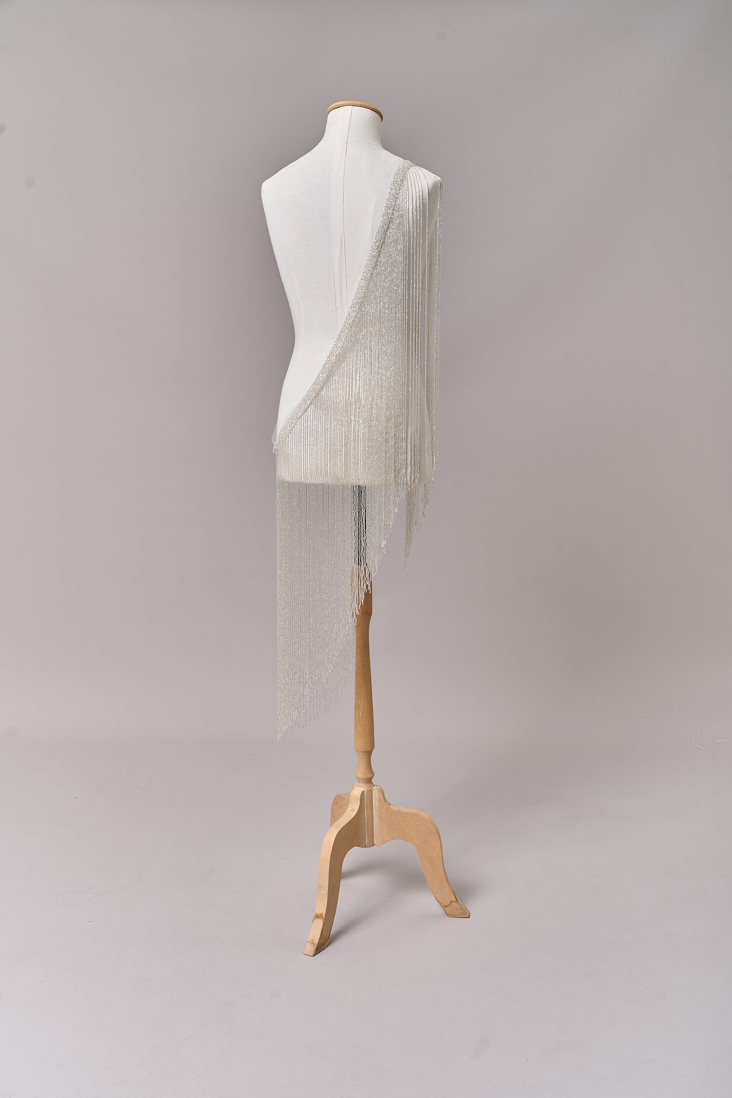 S0708 - Silver bugle bead fringe trim