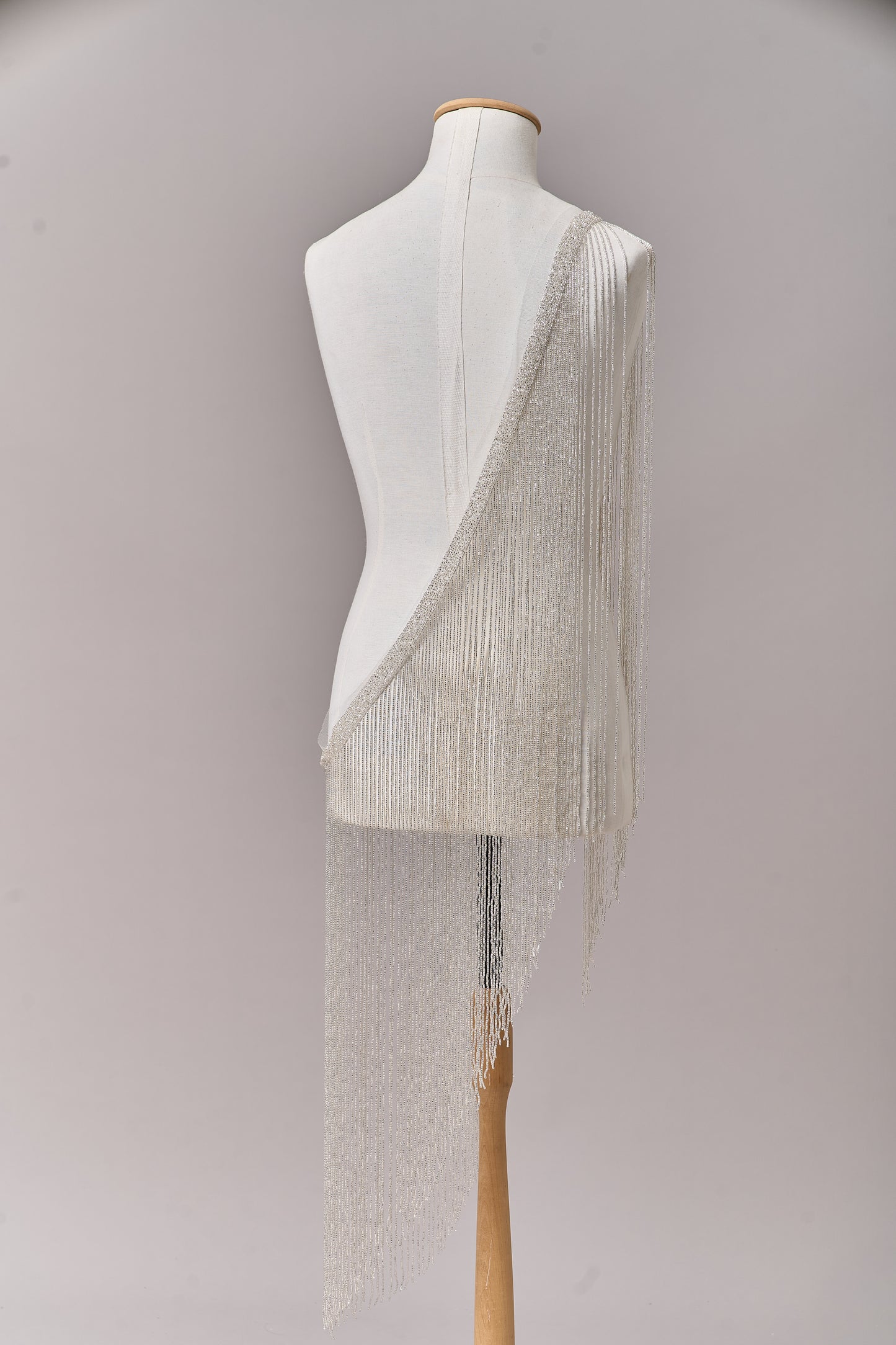 S0708 - Silver bugle bead fringe trim