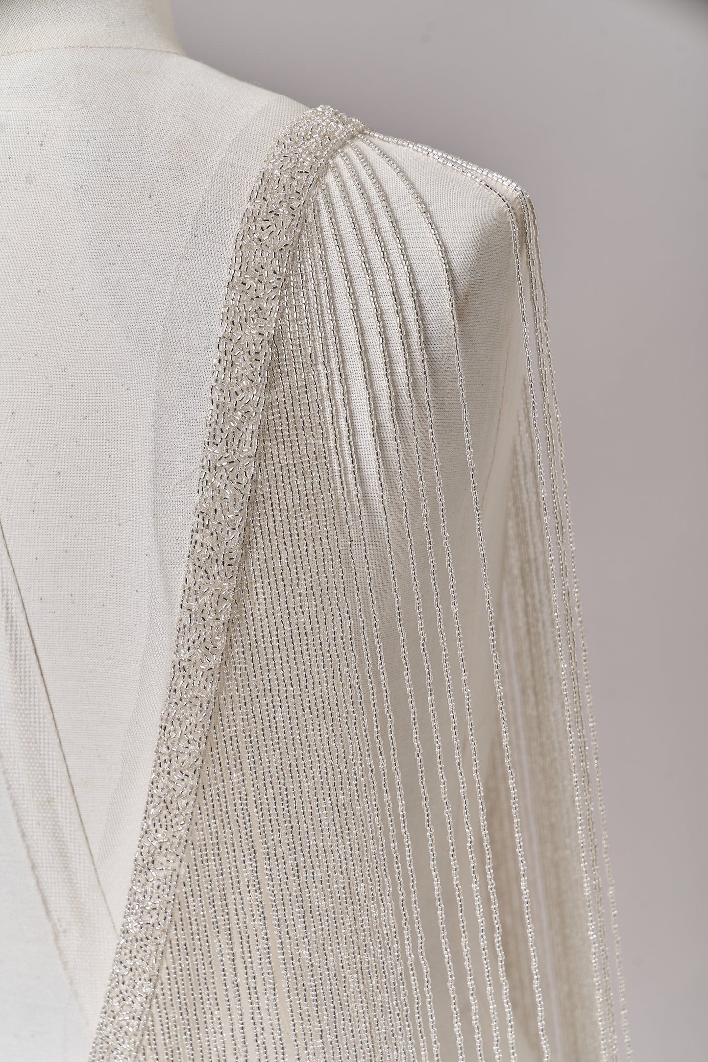 S0708 - Silver bugle bead fringe trim