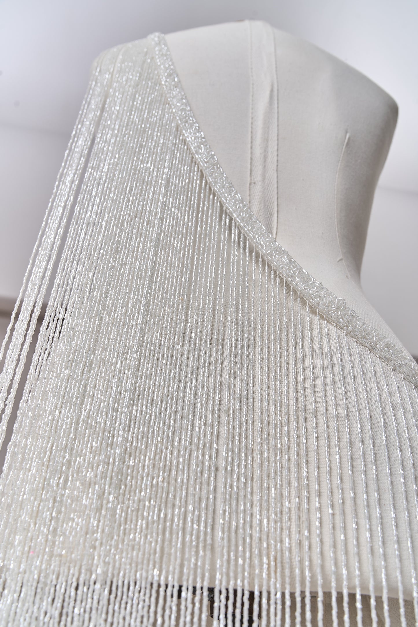 S0708 - Off-white bugle bead fringe trim